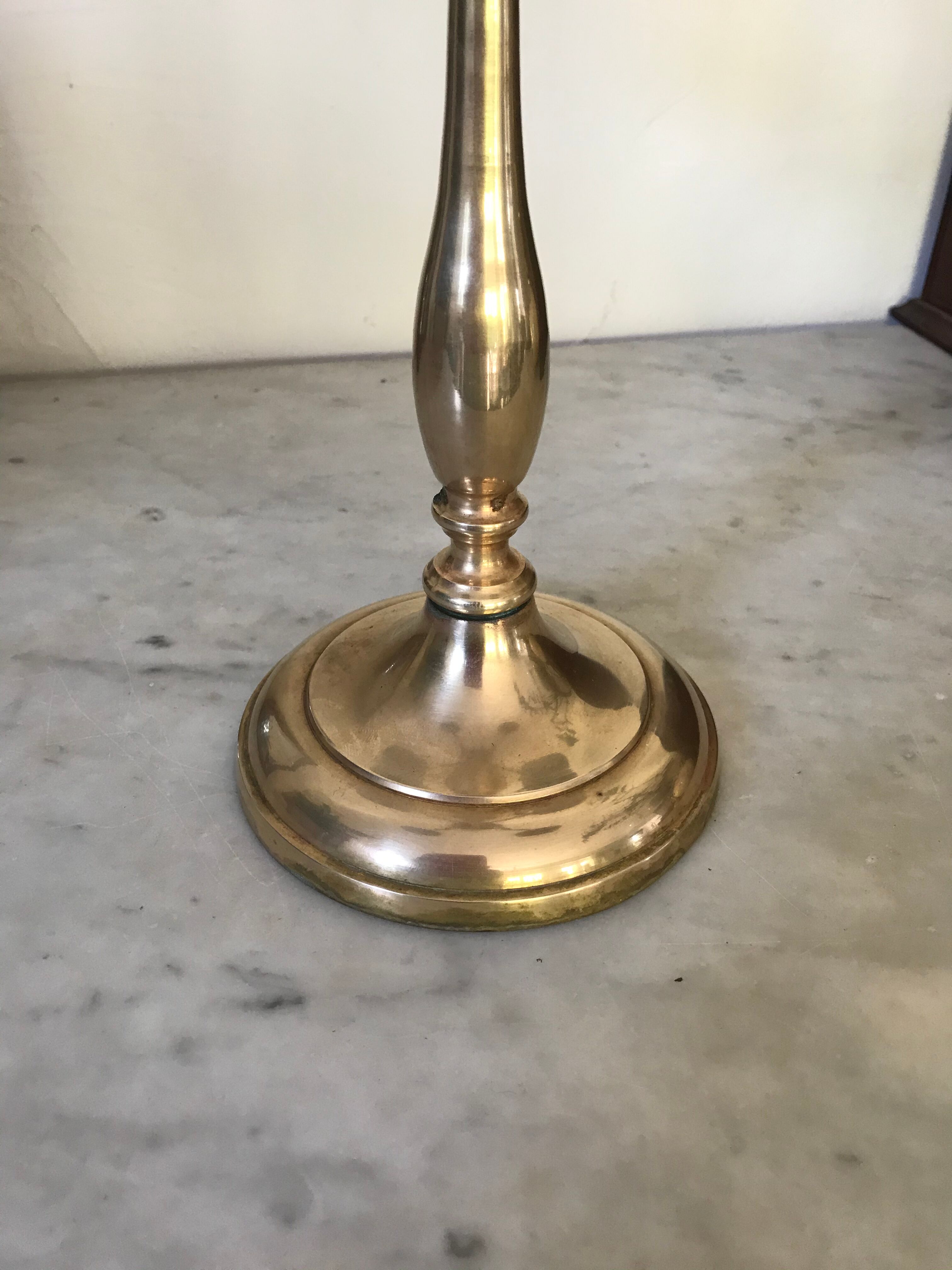 Brass chandelier 5 fires