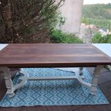 Table à manger en noyer