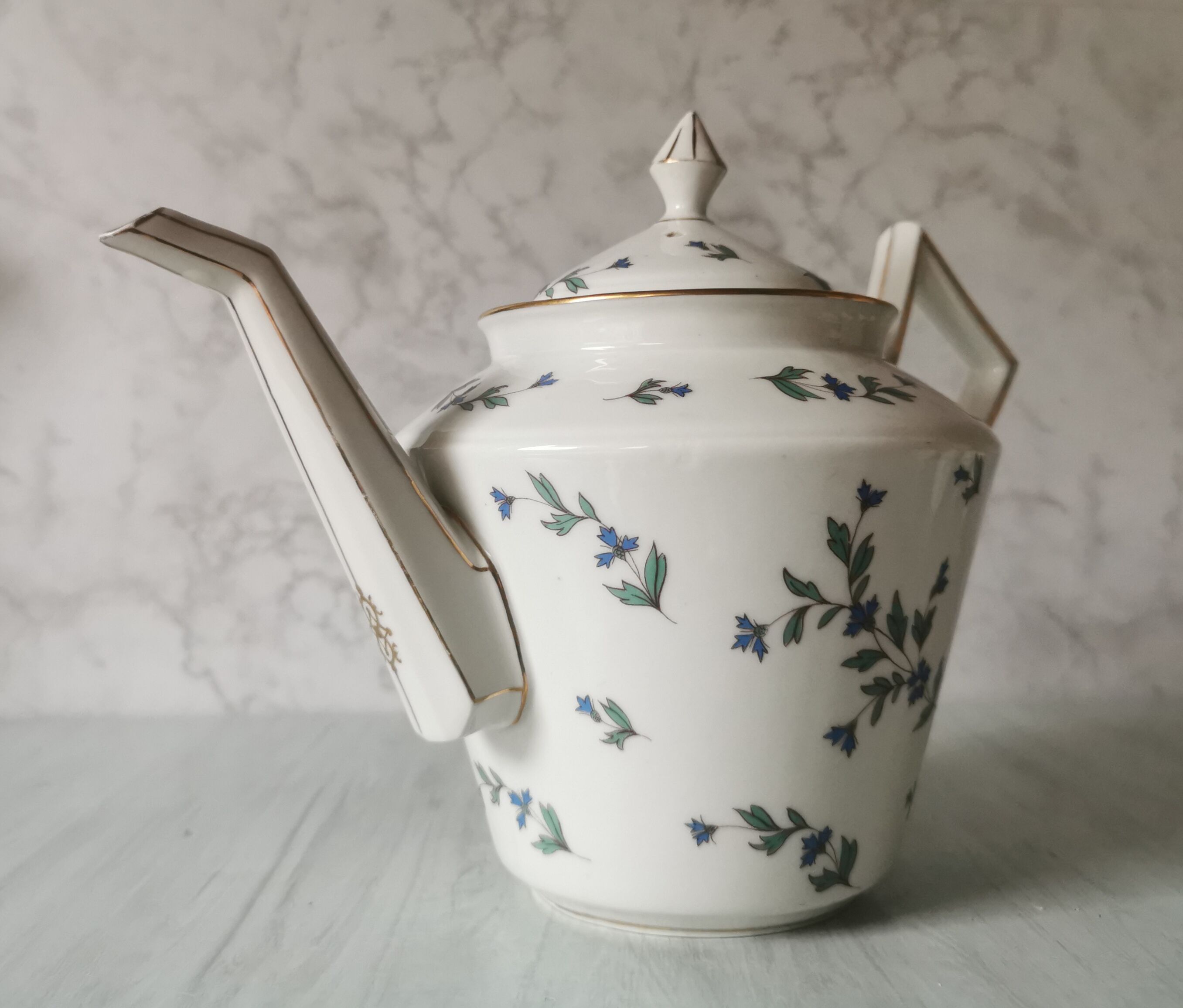 Porcelain barbel tea set Limoges Guérin