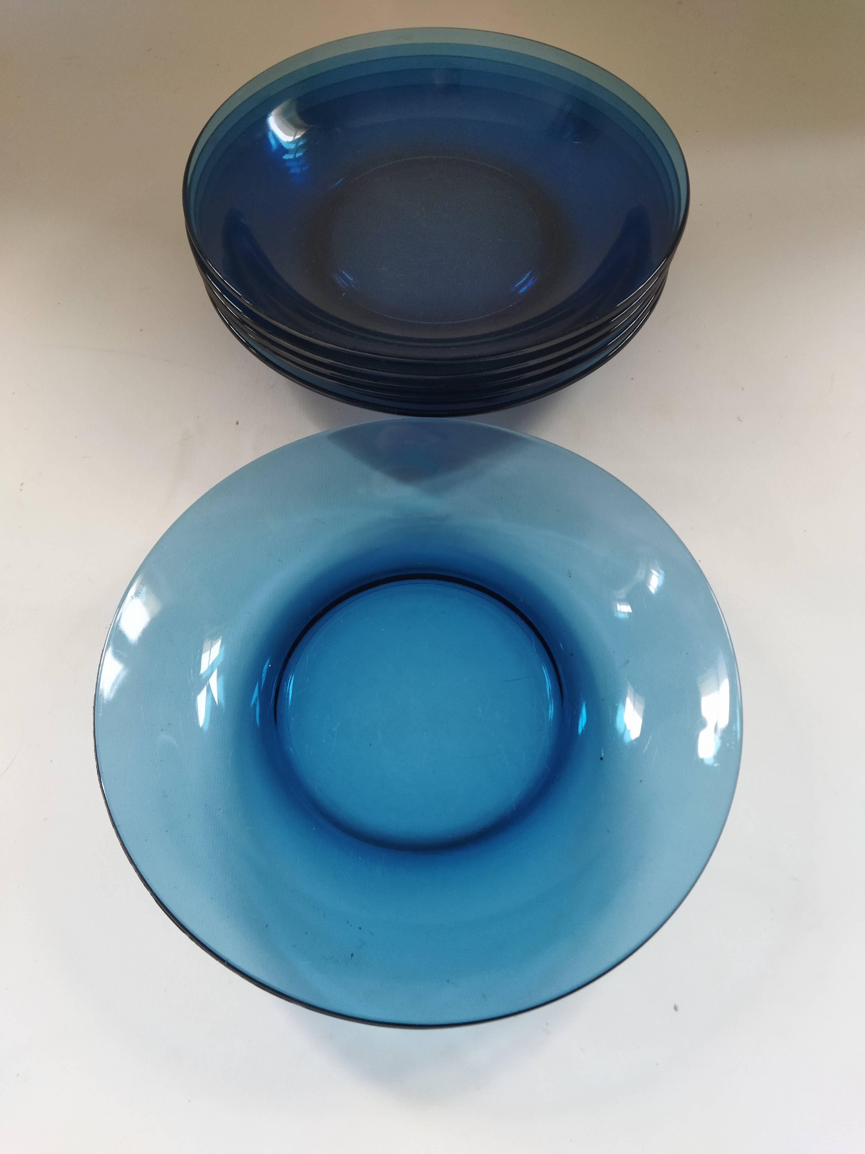6 Vereco soup plates
