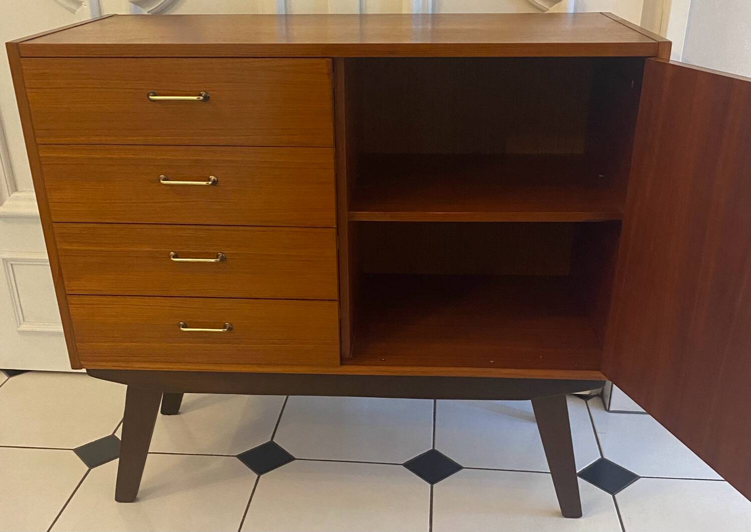 Vintage sideboard with compass feet