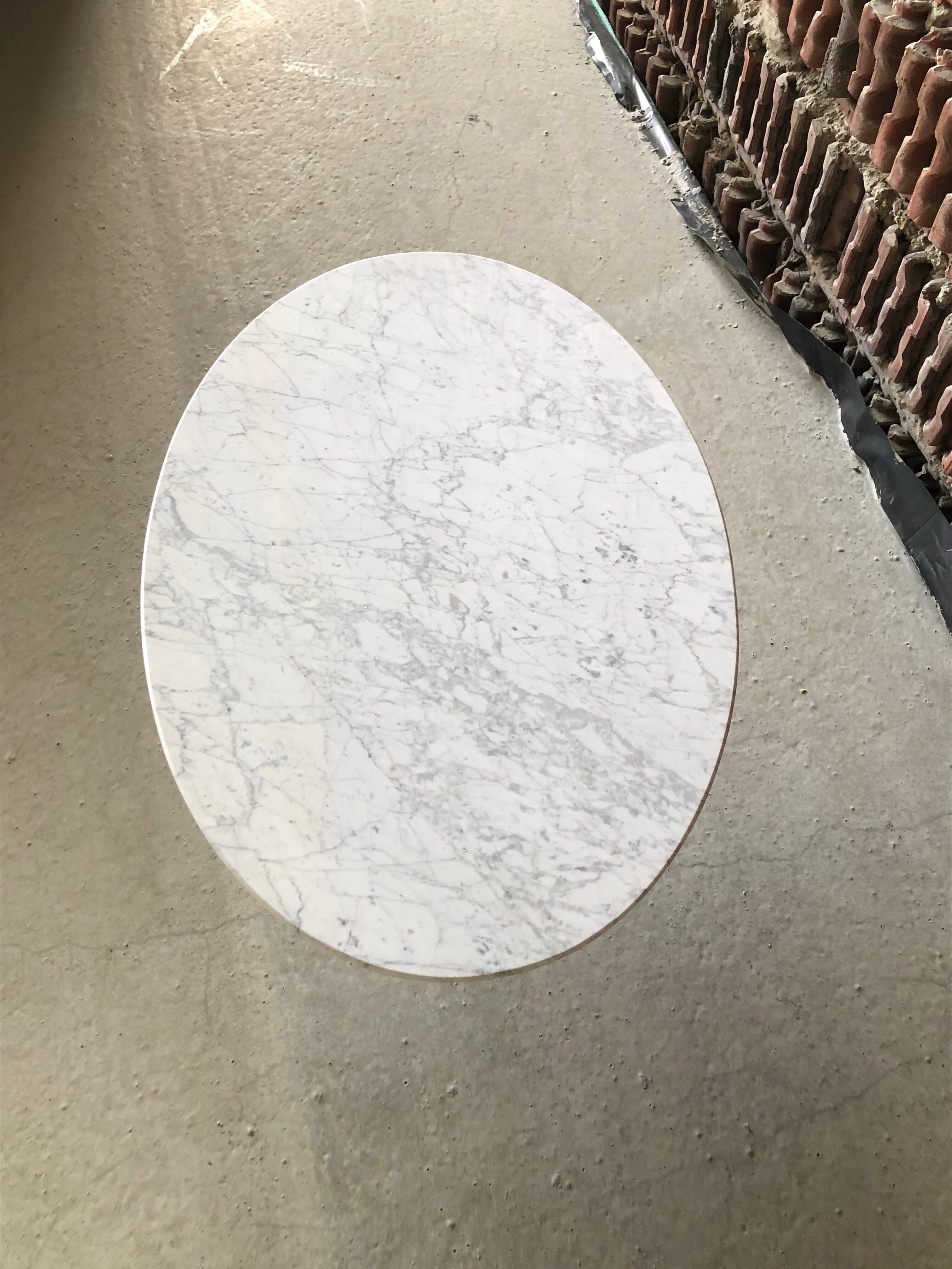 Coffee table by Saarinen Eero for Knoll 1960