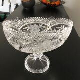 Oval cut in chiseled crystal