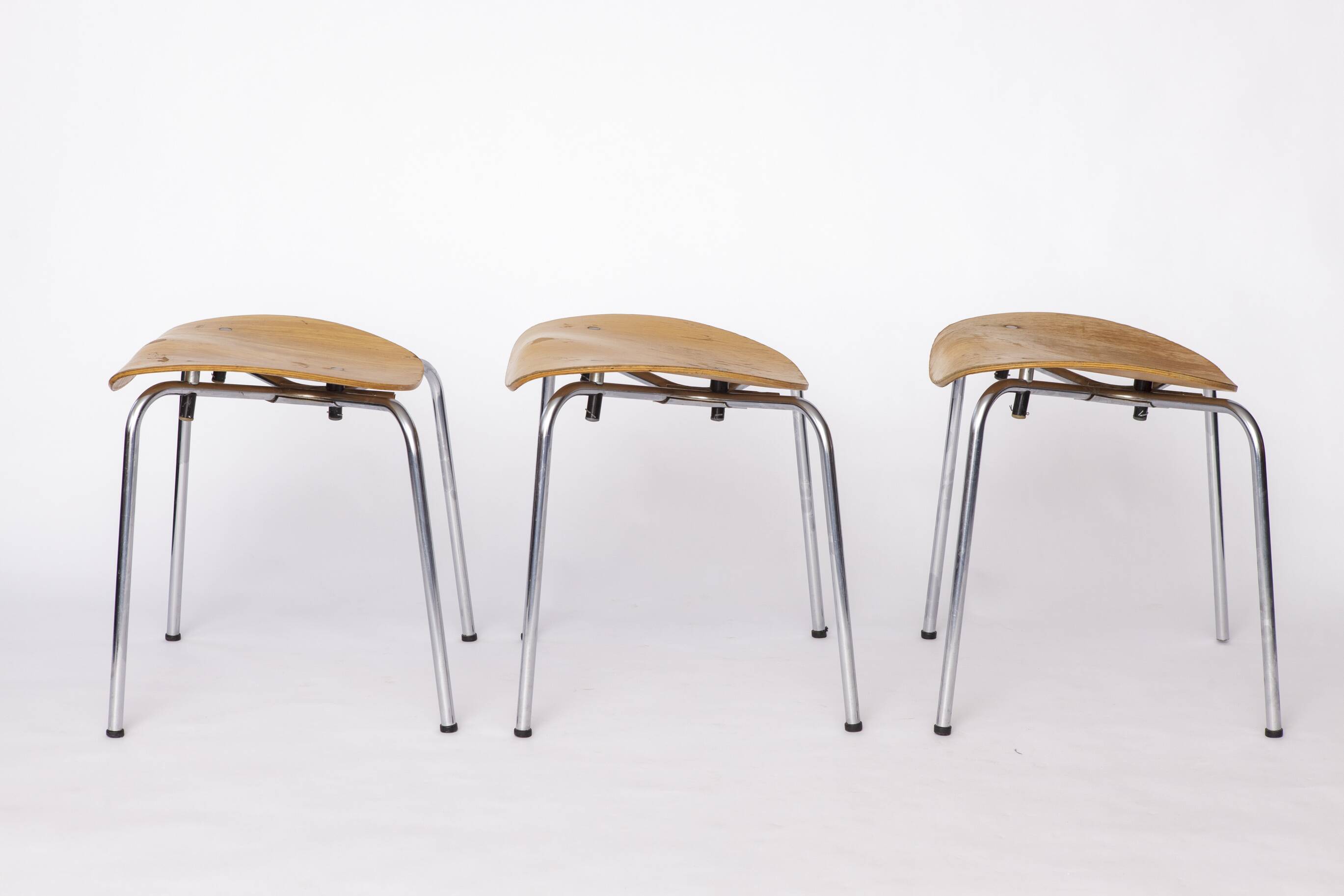 Set of 6 Egon Eiermann SE68 Stools – 1950s Mid Century Modern Beech Plywood