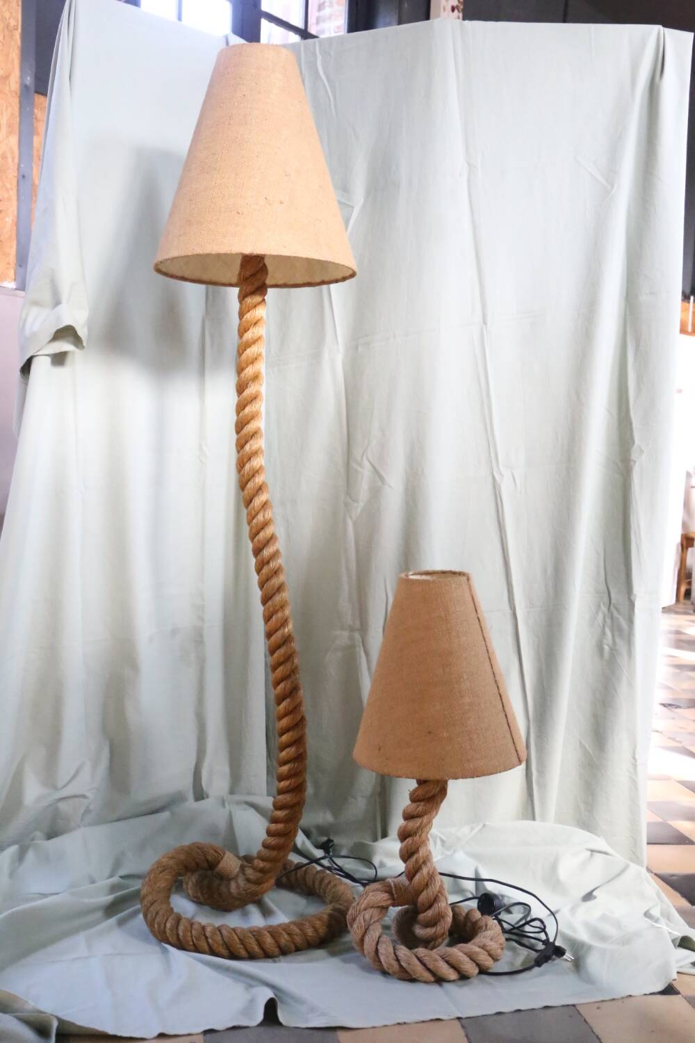 Rope floor lamp