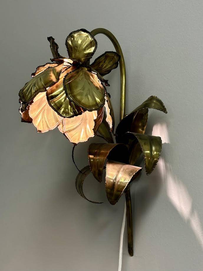 Flower applique