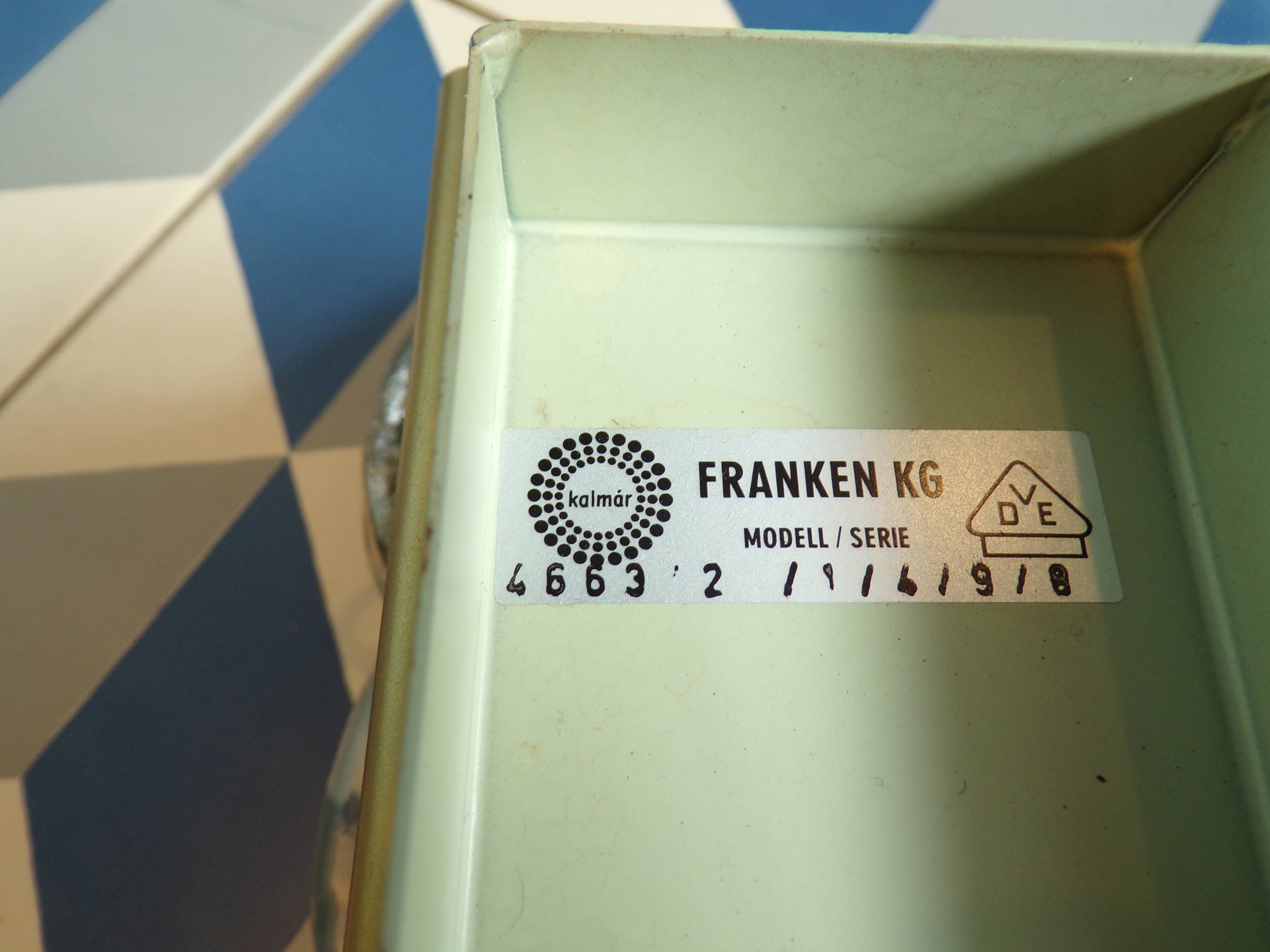 Kalmar Citrus Wall Light