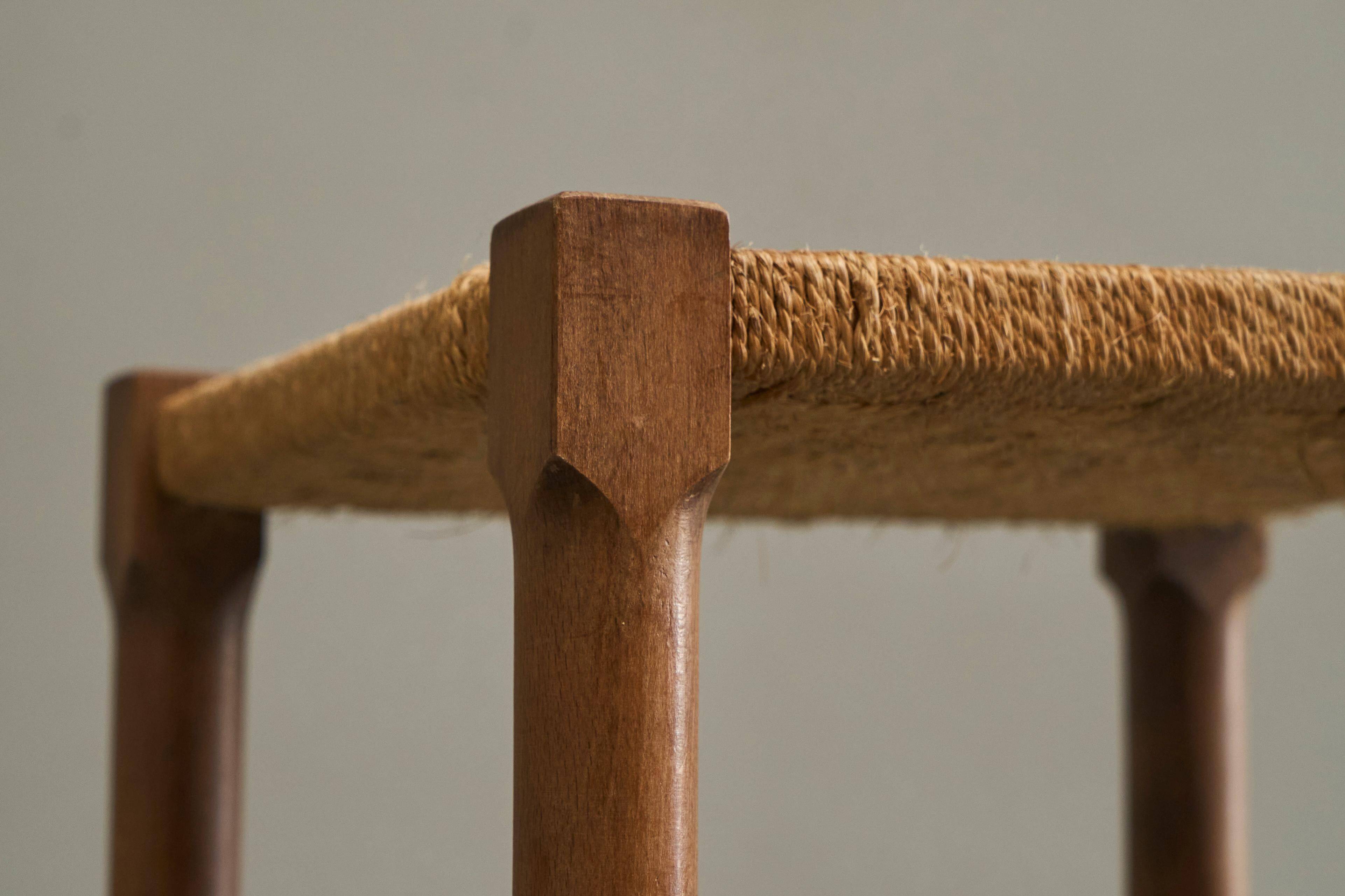 Tabouret scandinave en chêne massif et cordelette de papier 1960