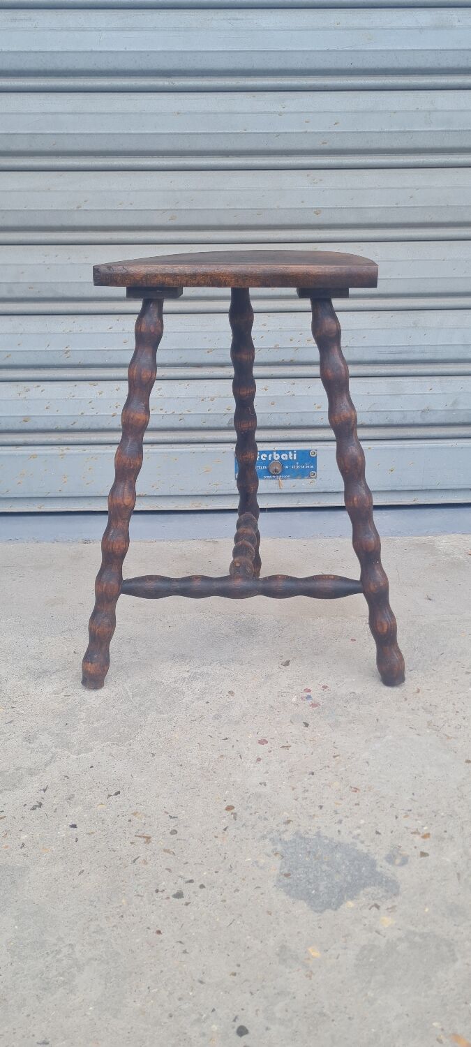Tripod stool