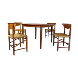Extendable table by Gustav Bahus with 4 chairs by Peter Hvidt