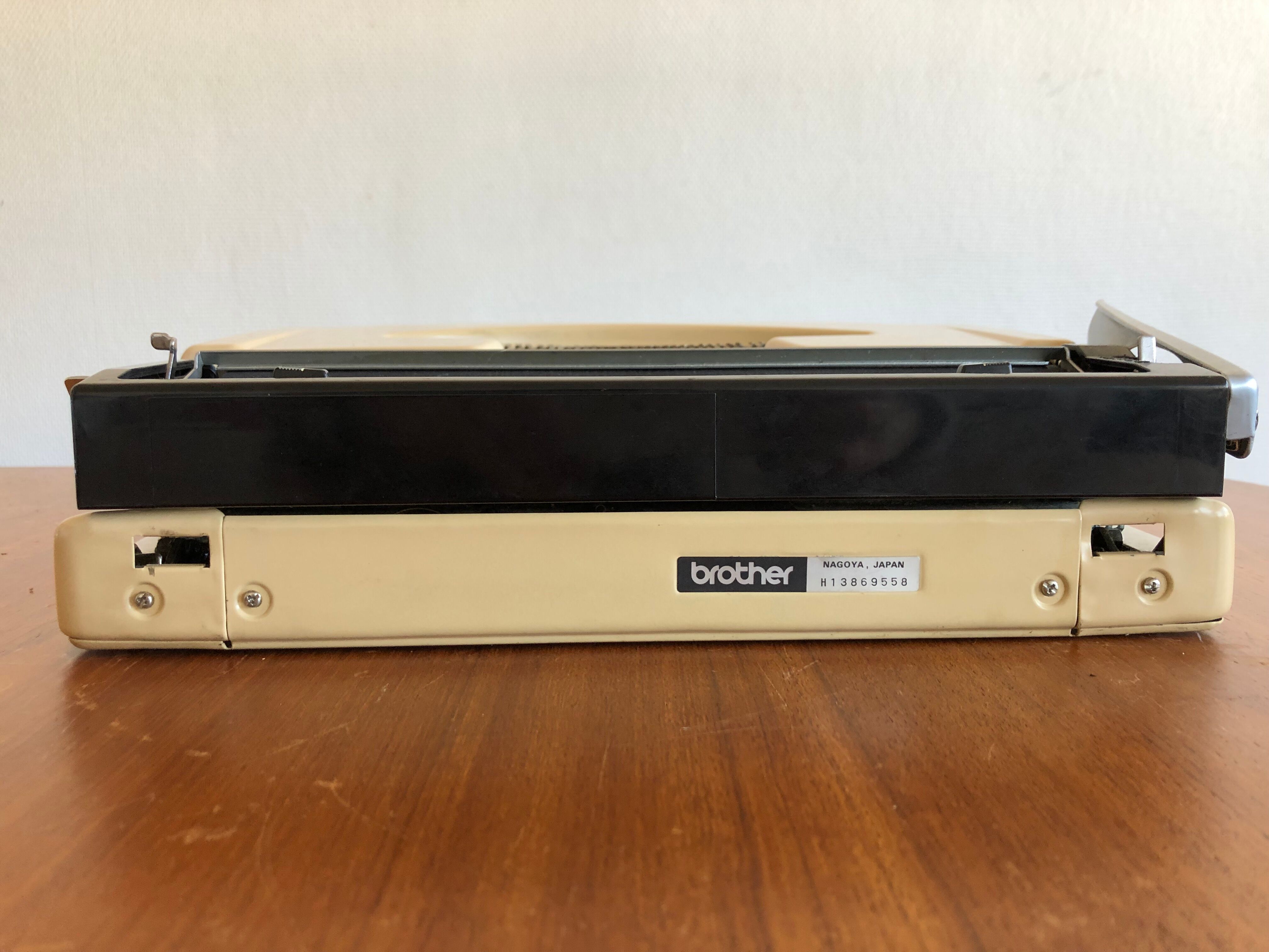 Brother Nogamatic 400 typewriter