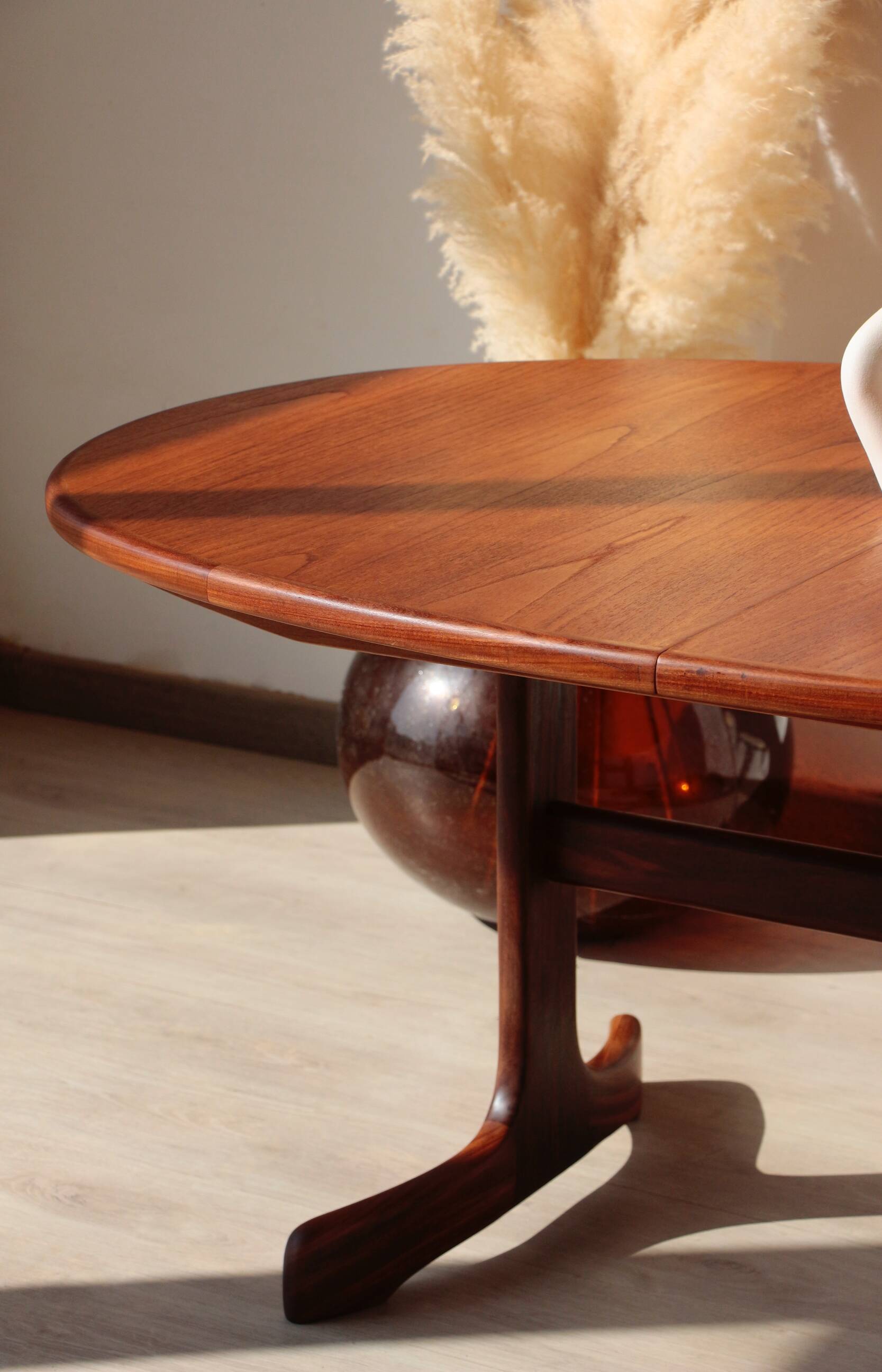 Oval dining table in teak – 6 to 8 people – Fresco model – G Plan