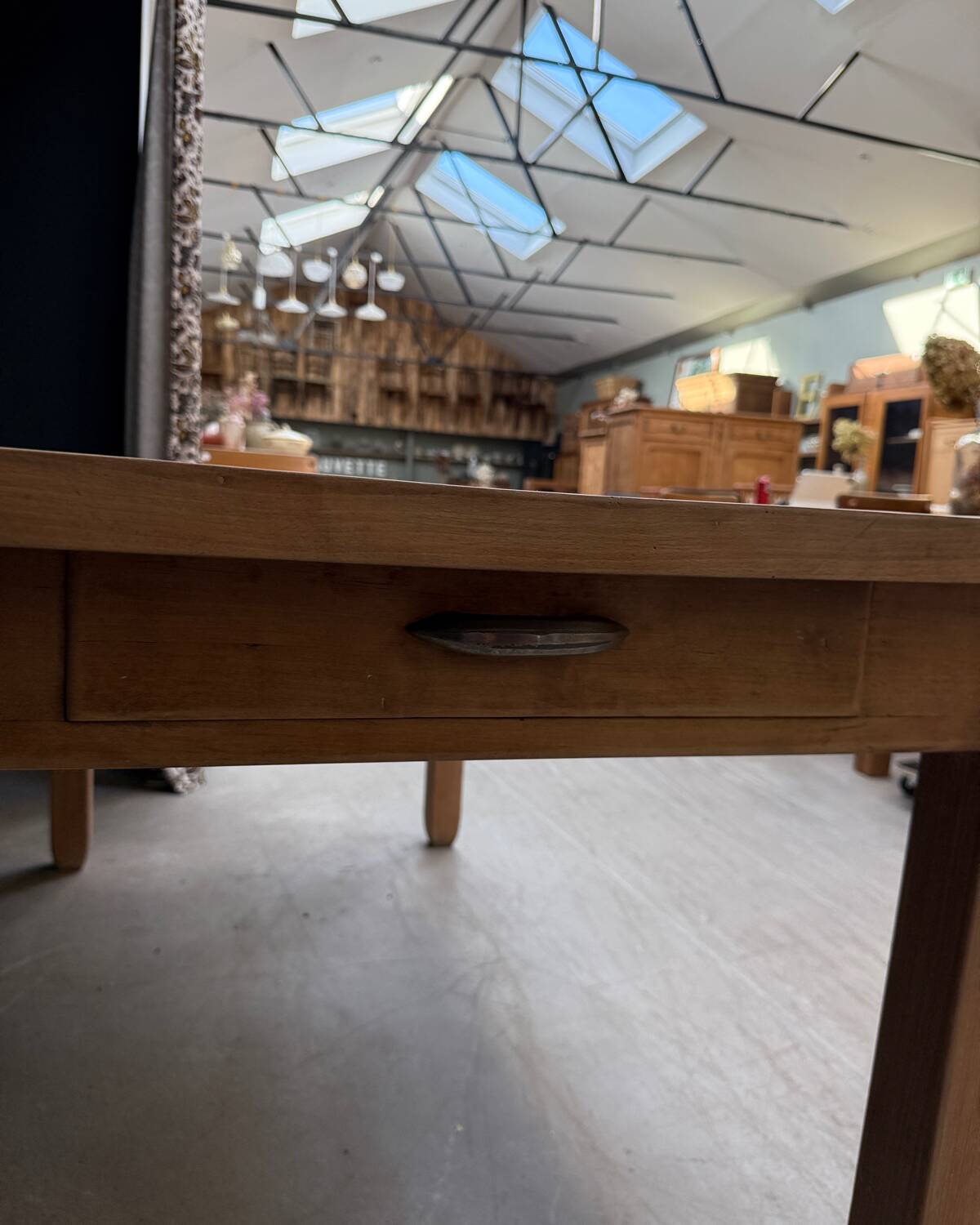 Farmhouse table (renovated)