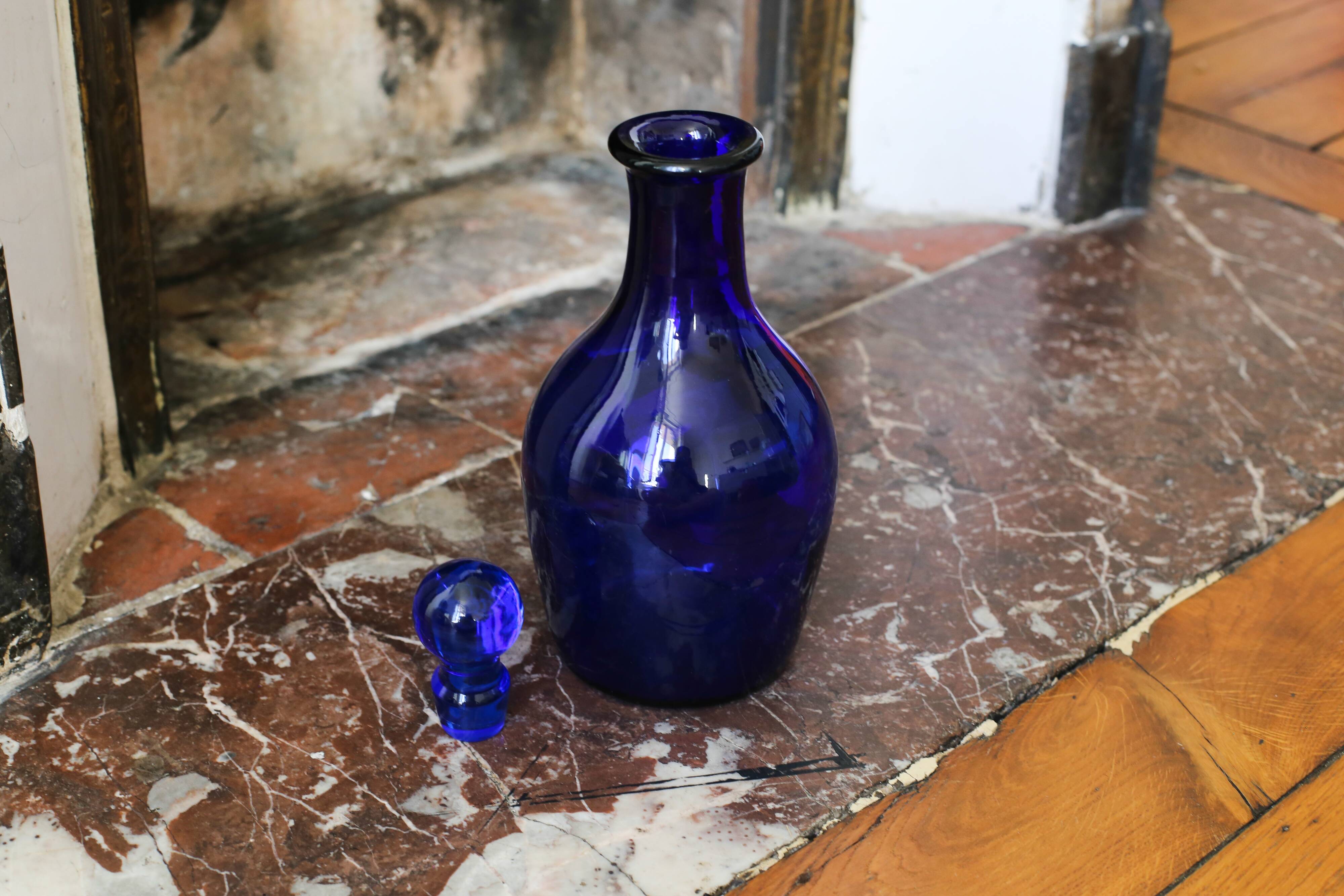 Legras vase, late 19th century, navy blue glass, enamelled with fleur-de-lis.