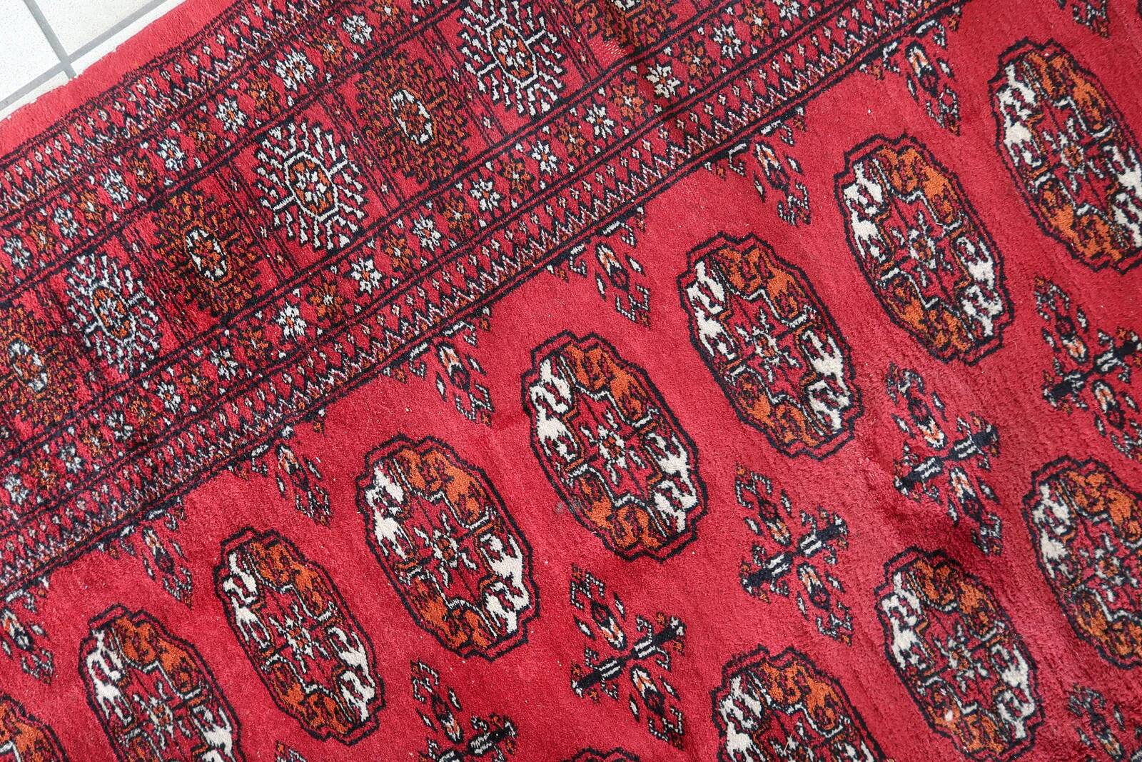 Handmade vintage Turkmen Ersari rug 129cm x 196cm 1960s
