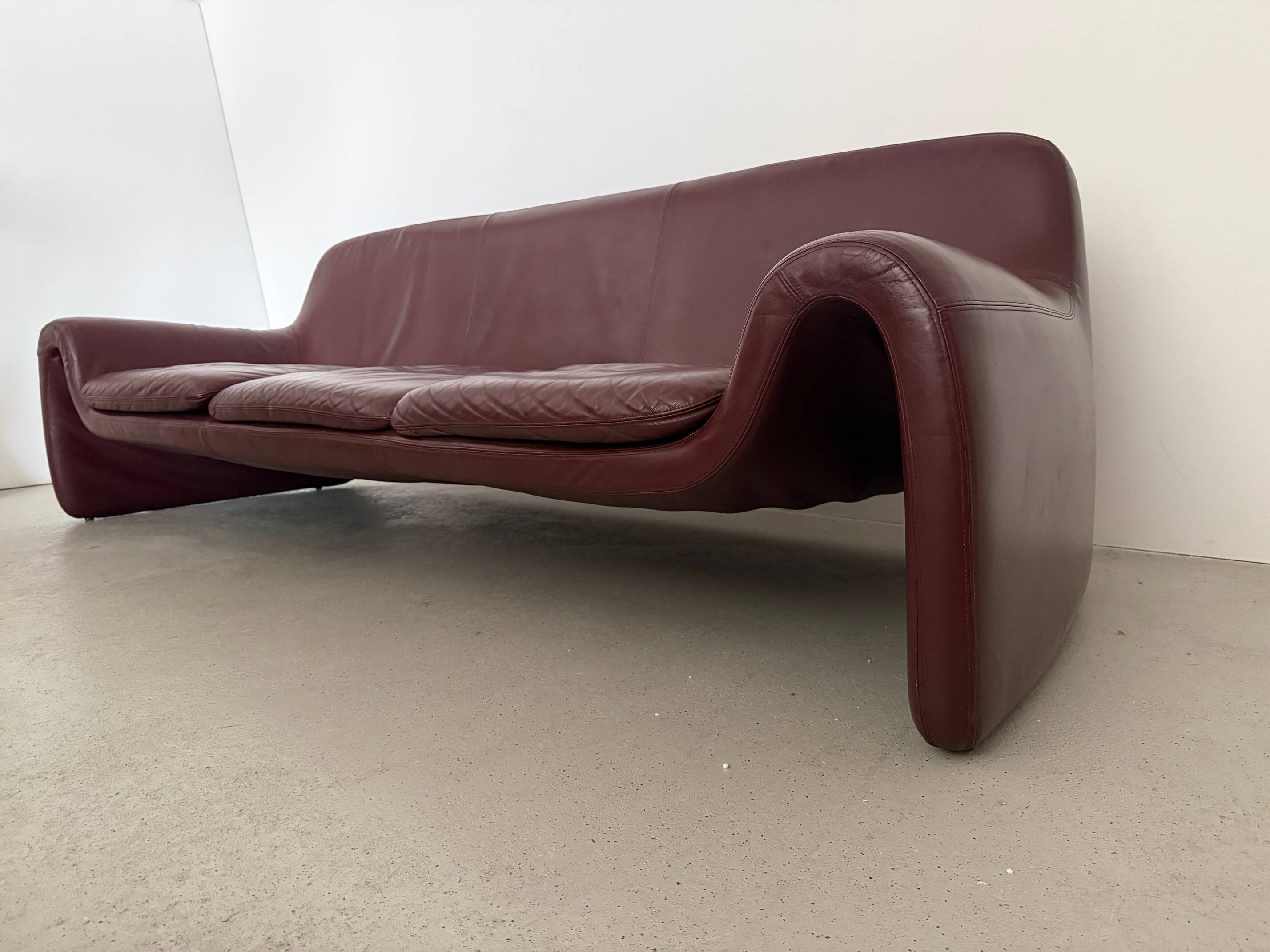 Sculptural 3-seater Leather Sofa by Cinova, Italy 1970s