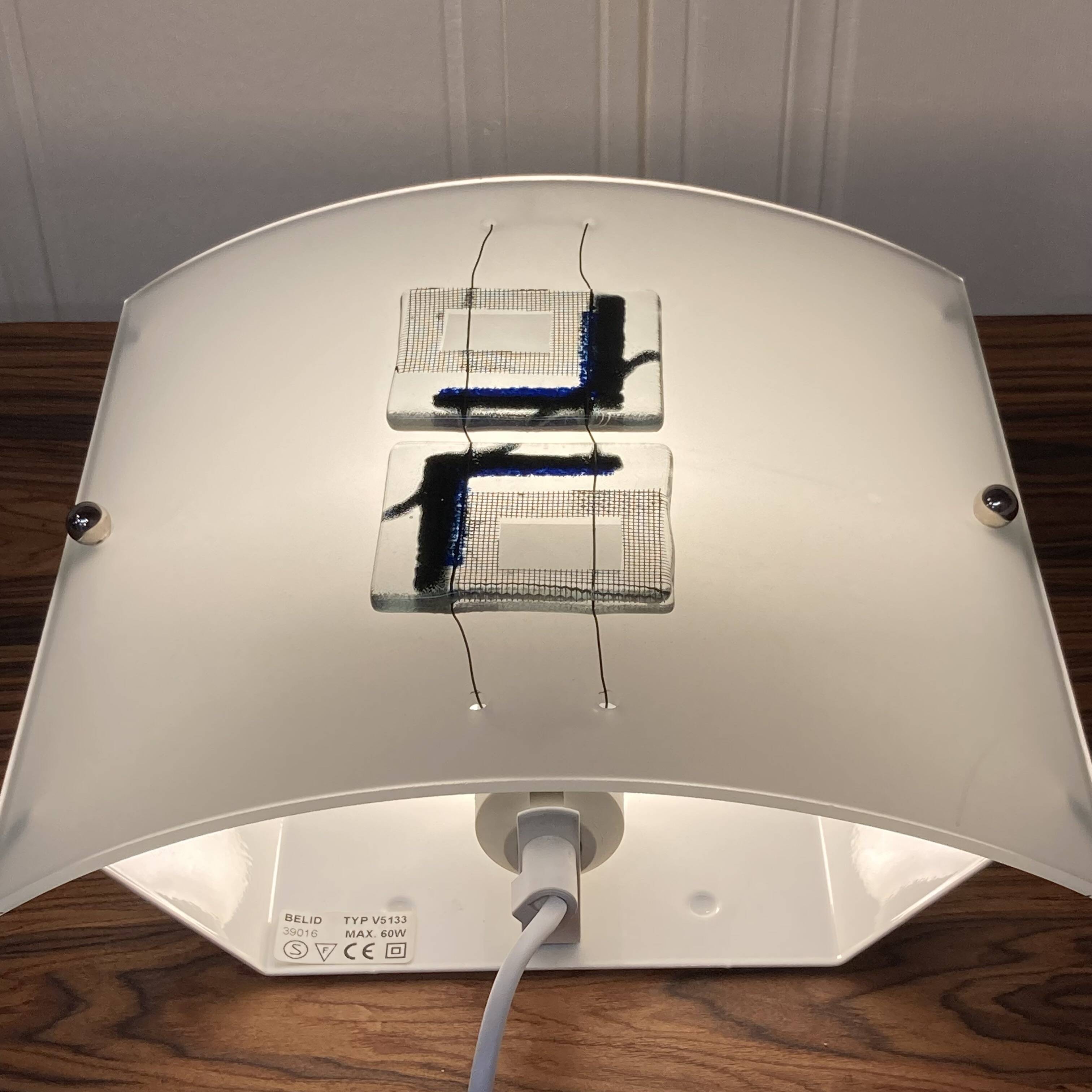 LARGE GLASS PASTE DESIGN WALL LIGHT.