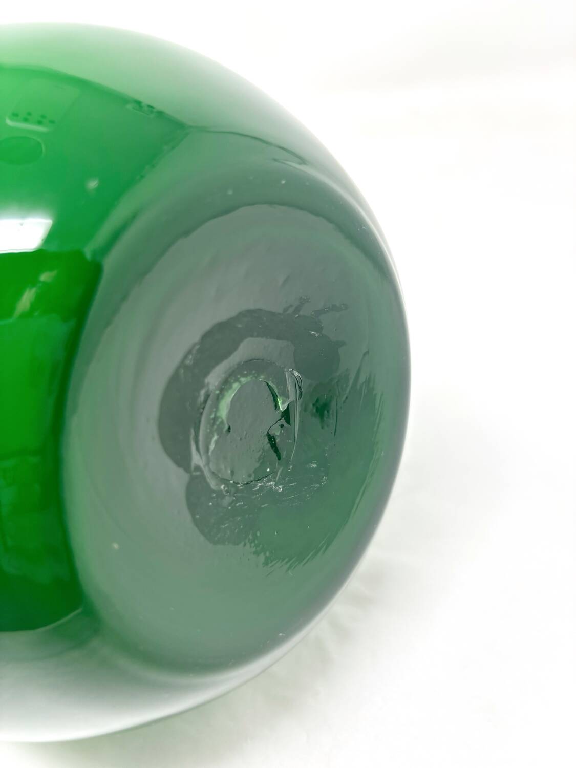 Empoli grass green opaline vase