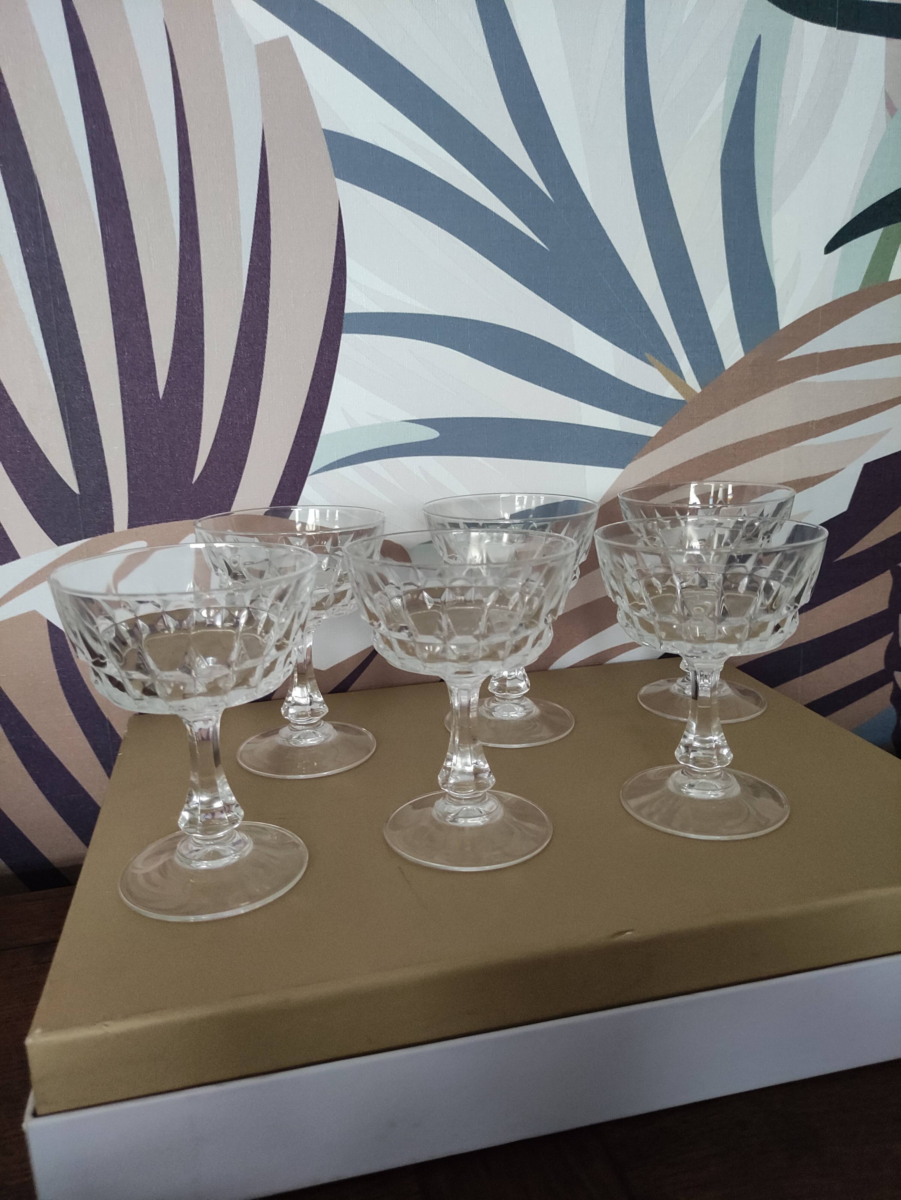6 crystal champagne glasses