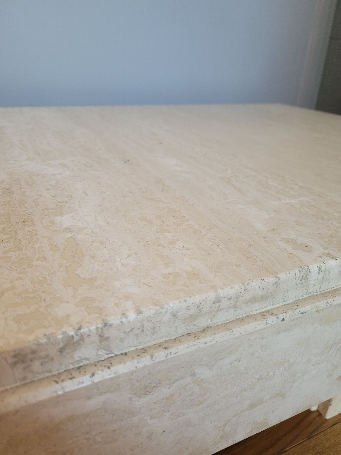 Table basse en travertin