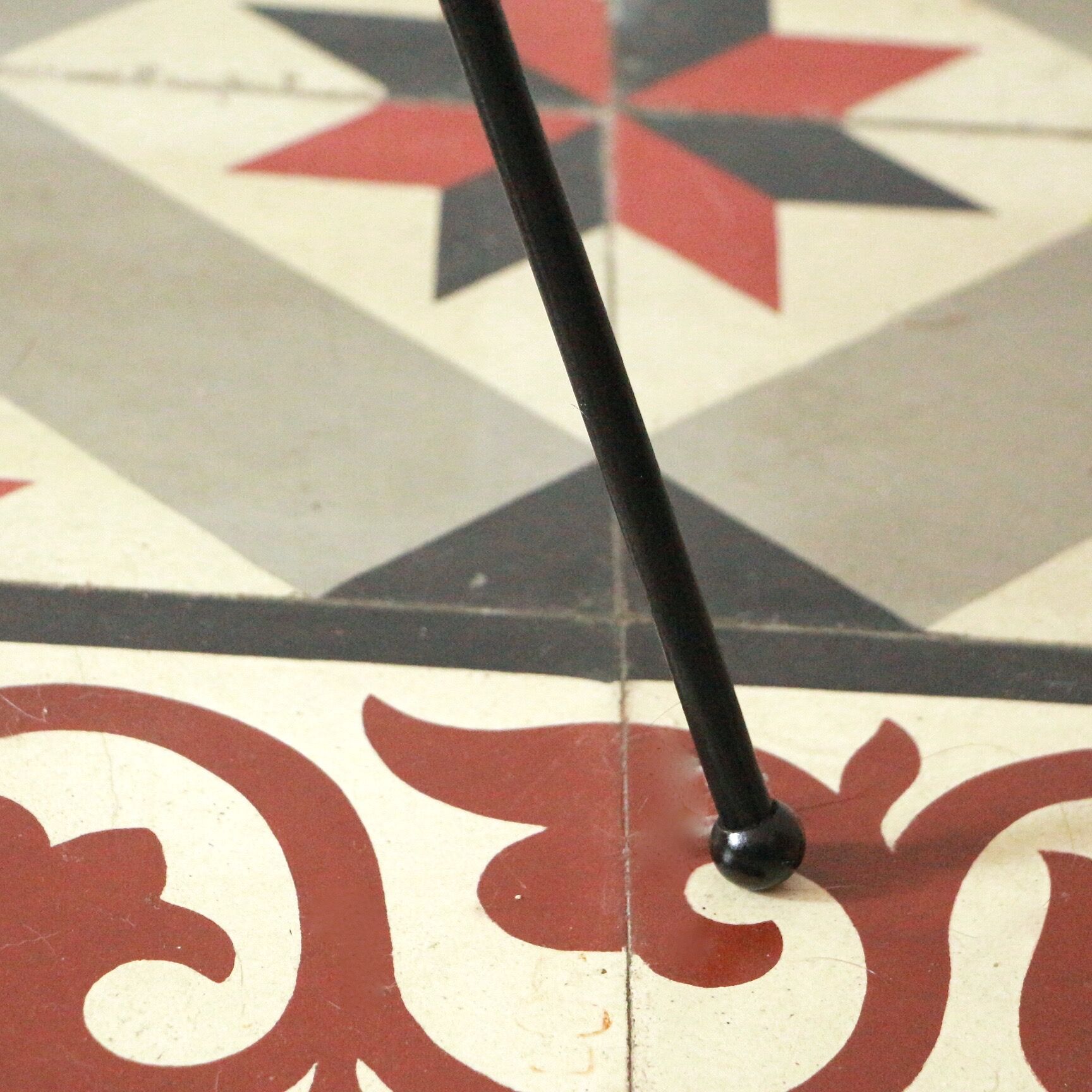 Floor lamp tablet in formica