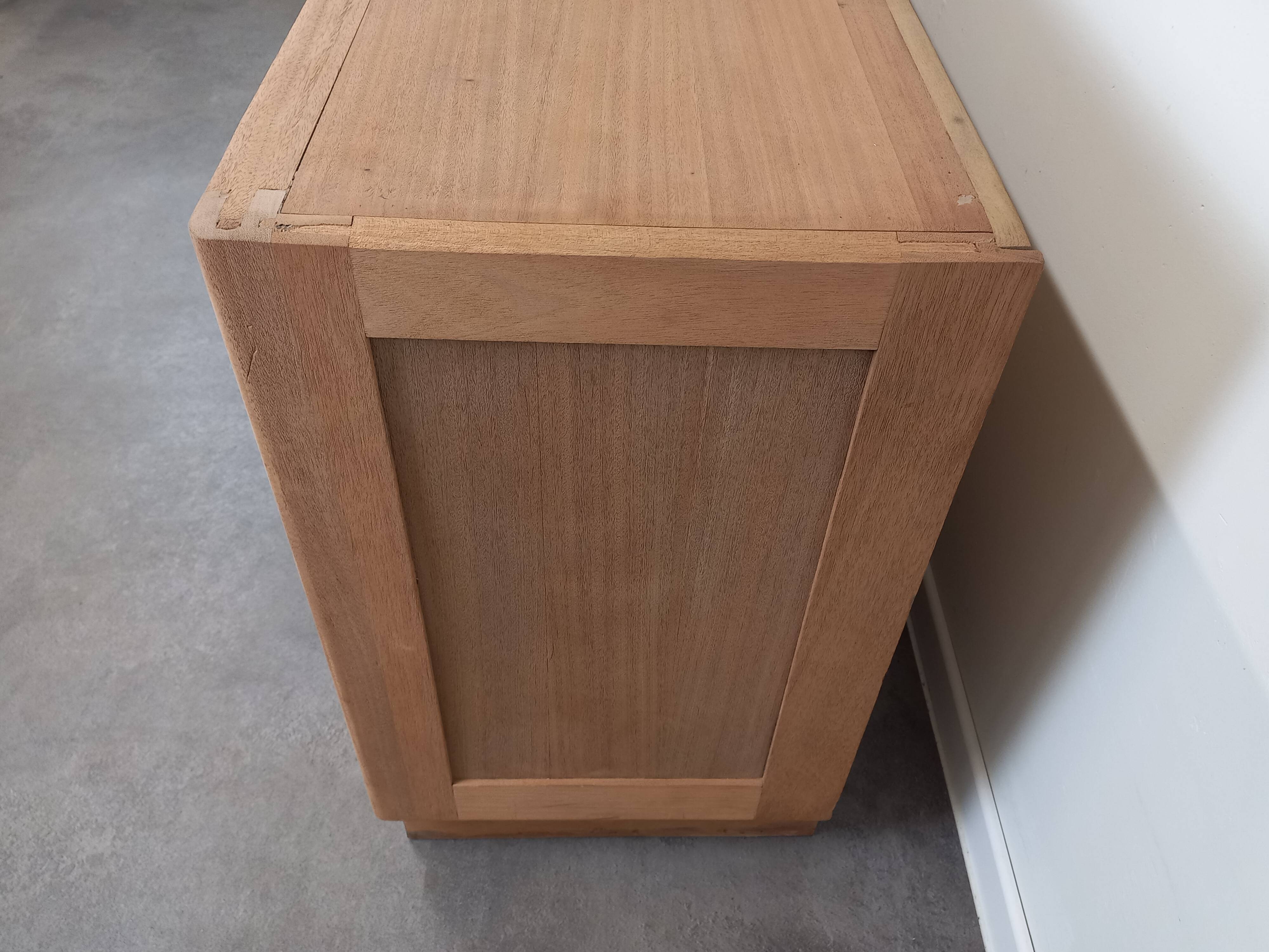 Meuble à tiroirs art déco