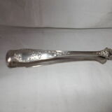Silver metal sugar pinch