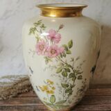 Porcelain vase flowers Wiesengrund und Bergeshöh'n