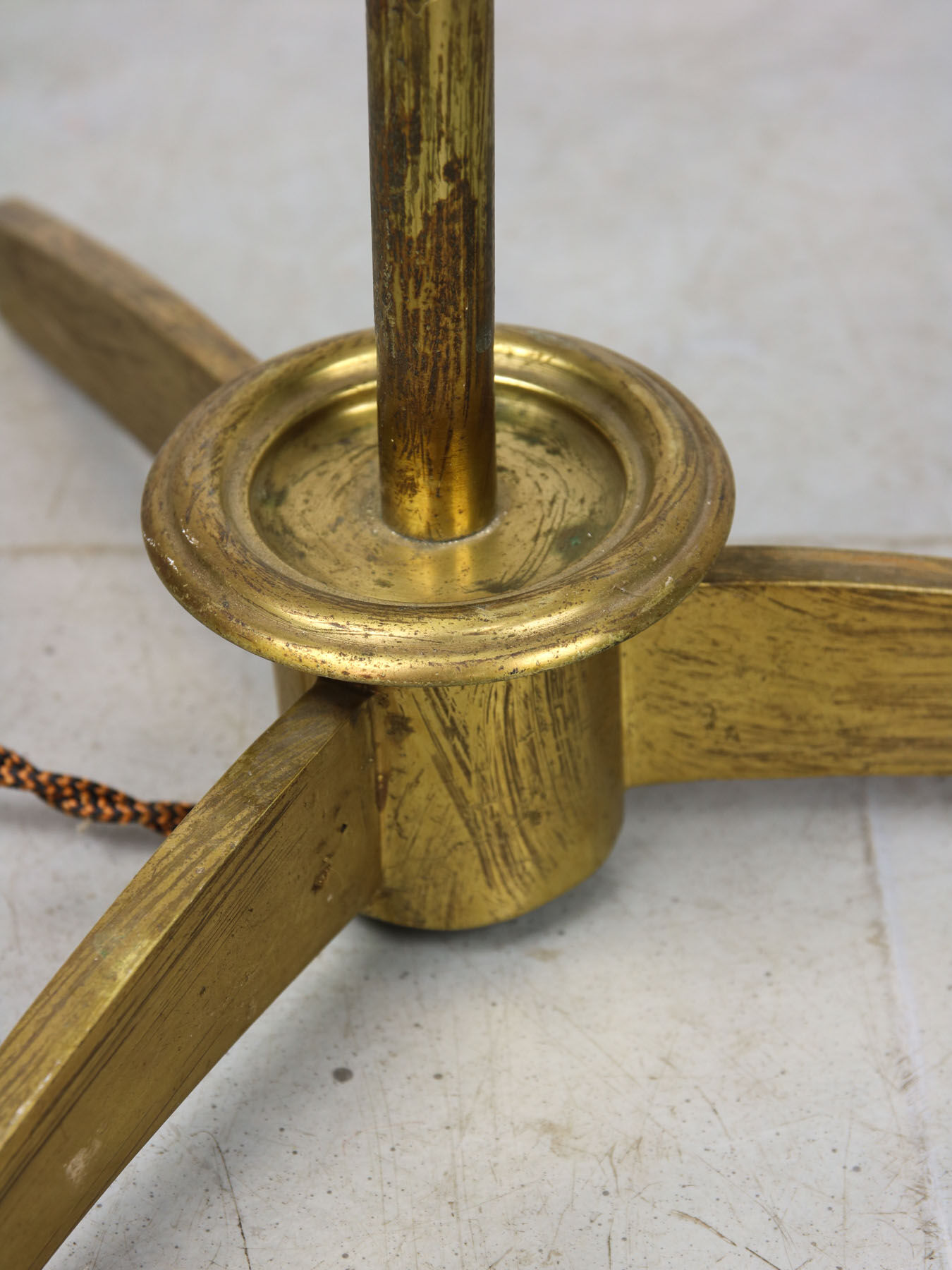 Minimal mid-century brass & marble lamp