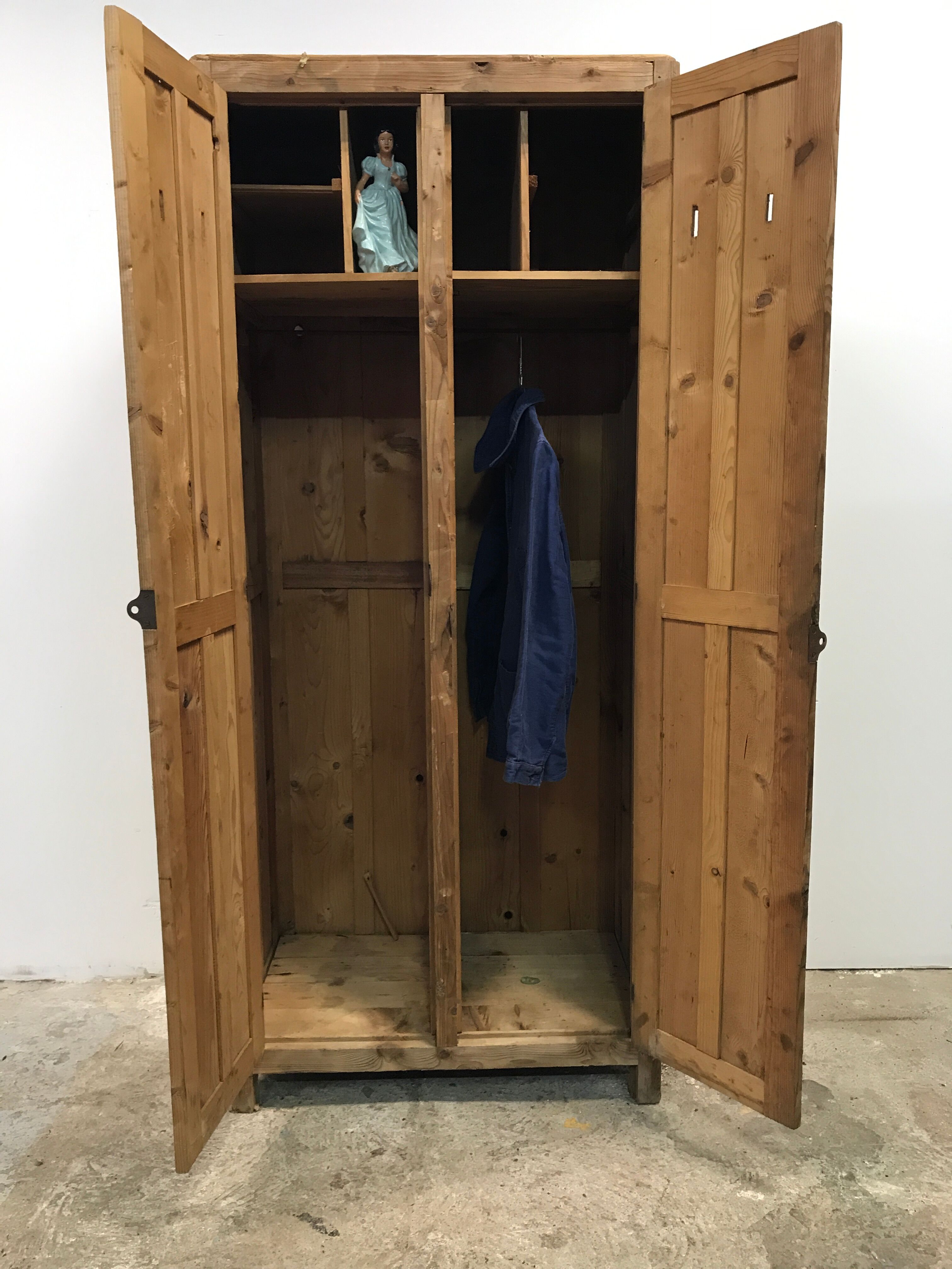 Vestiaire en bois