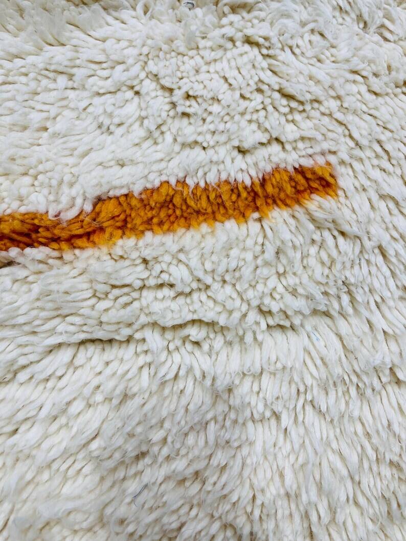 Traditional handmade Berber rug 250cm x 150cm