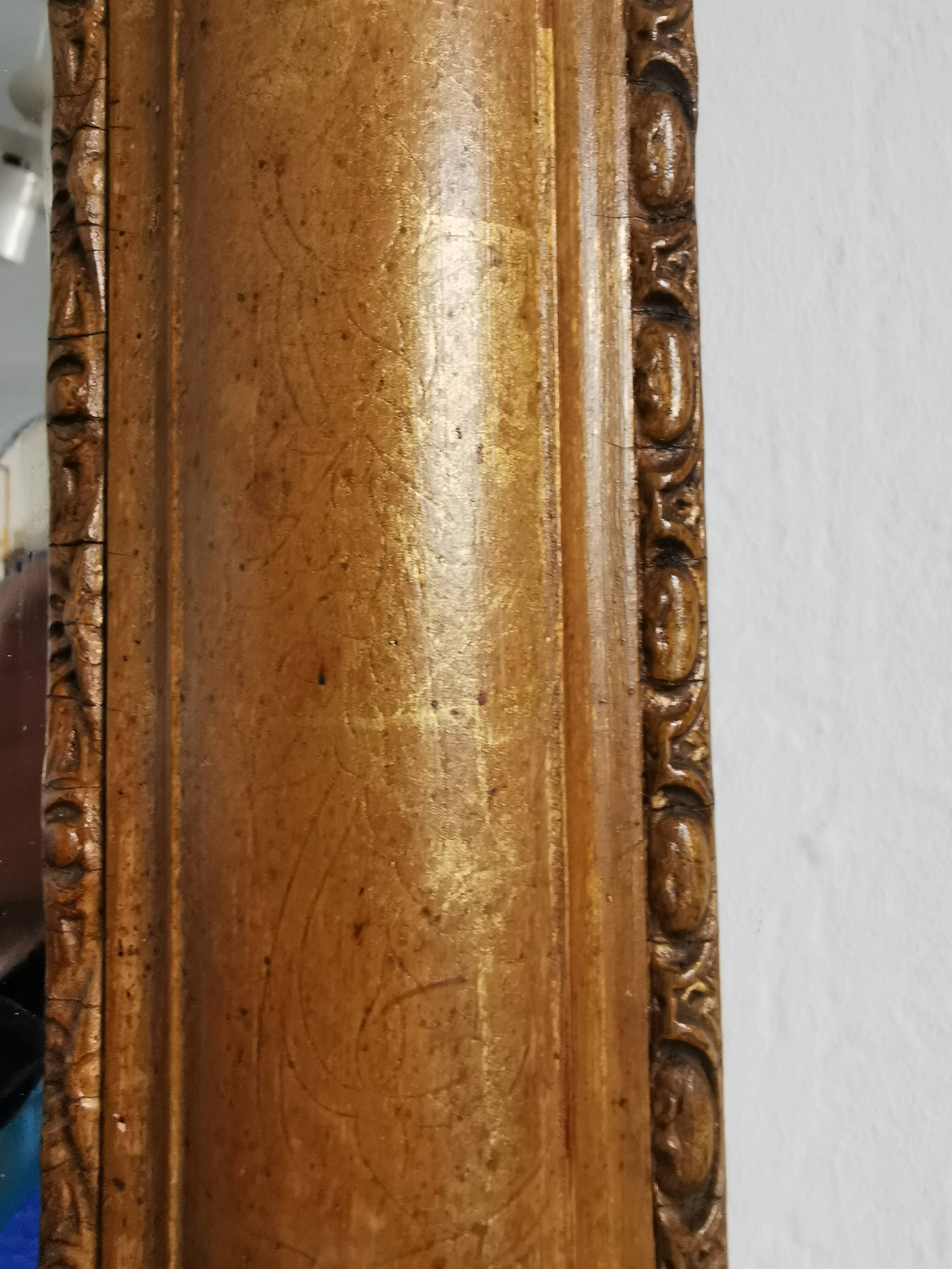 Miroir classique doré