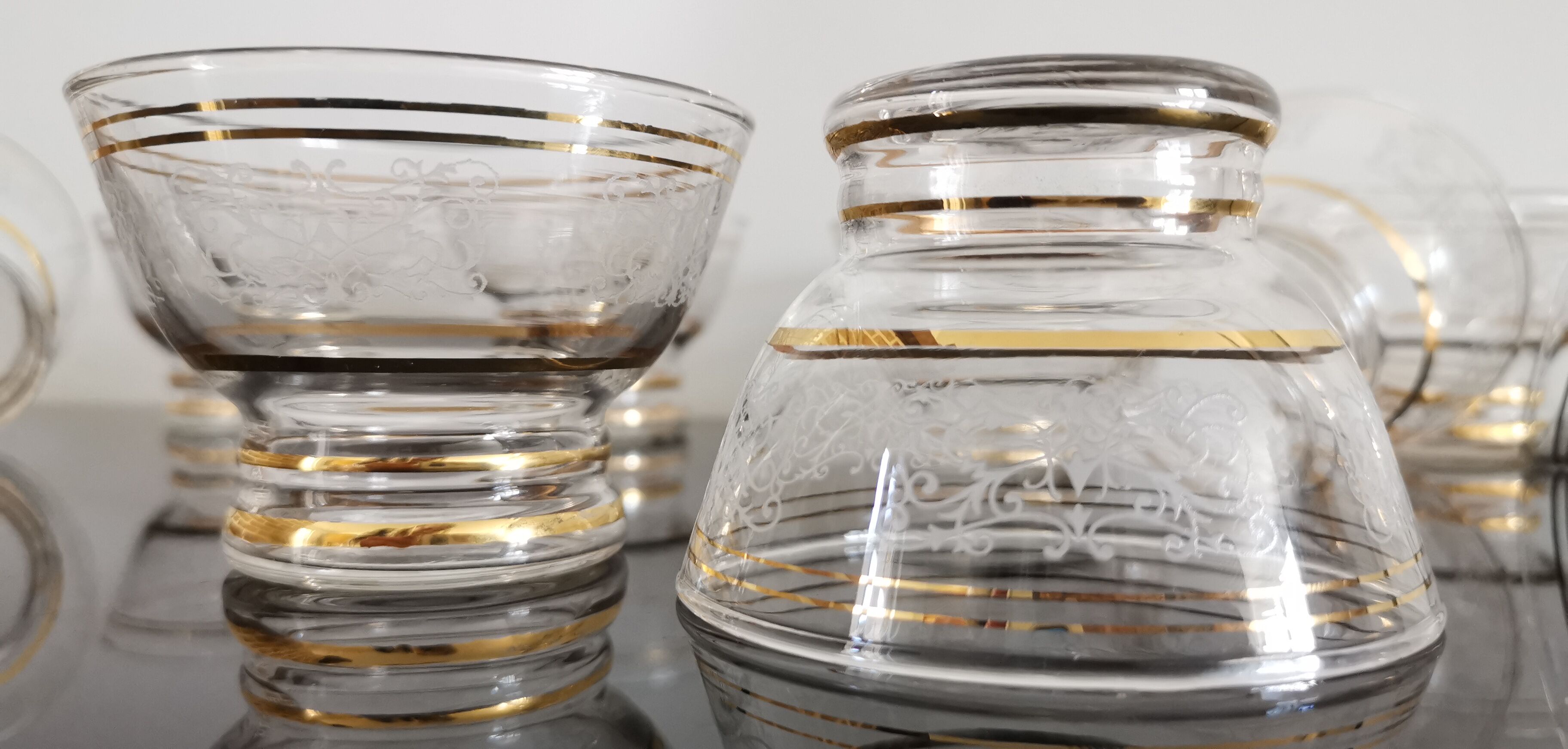 9 champagne glass cups 50s/60s