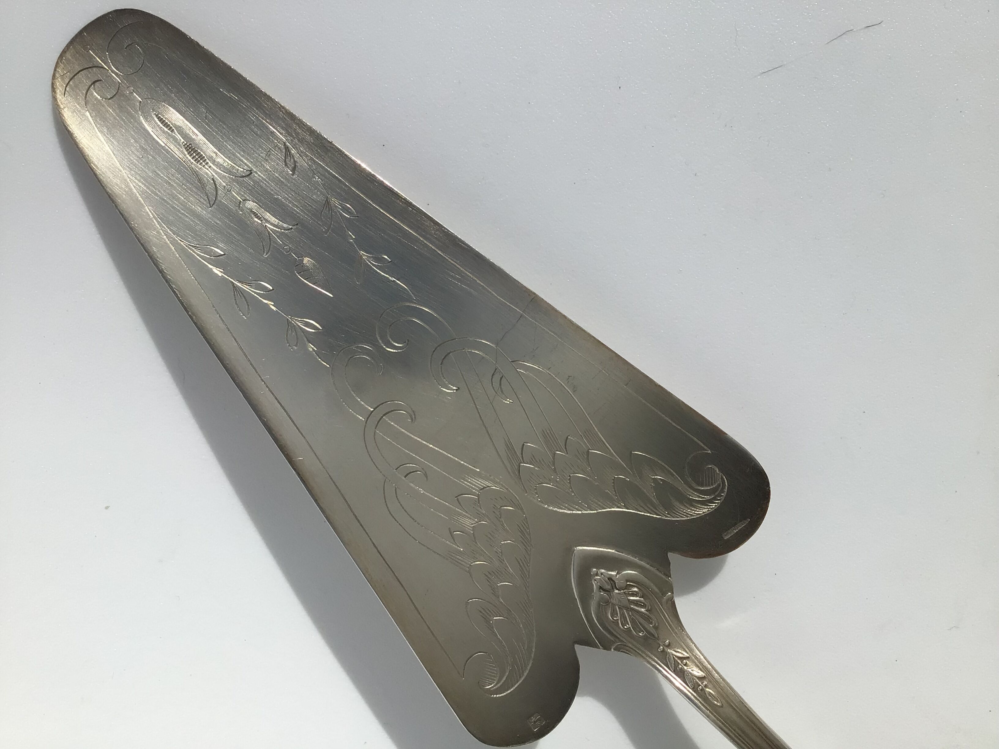 Cake shovel or pie Ercuis metal silver punches
