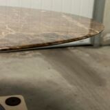 Oval coffee table by Eero Saarinen for Knoll