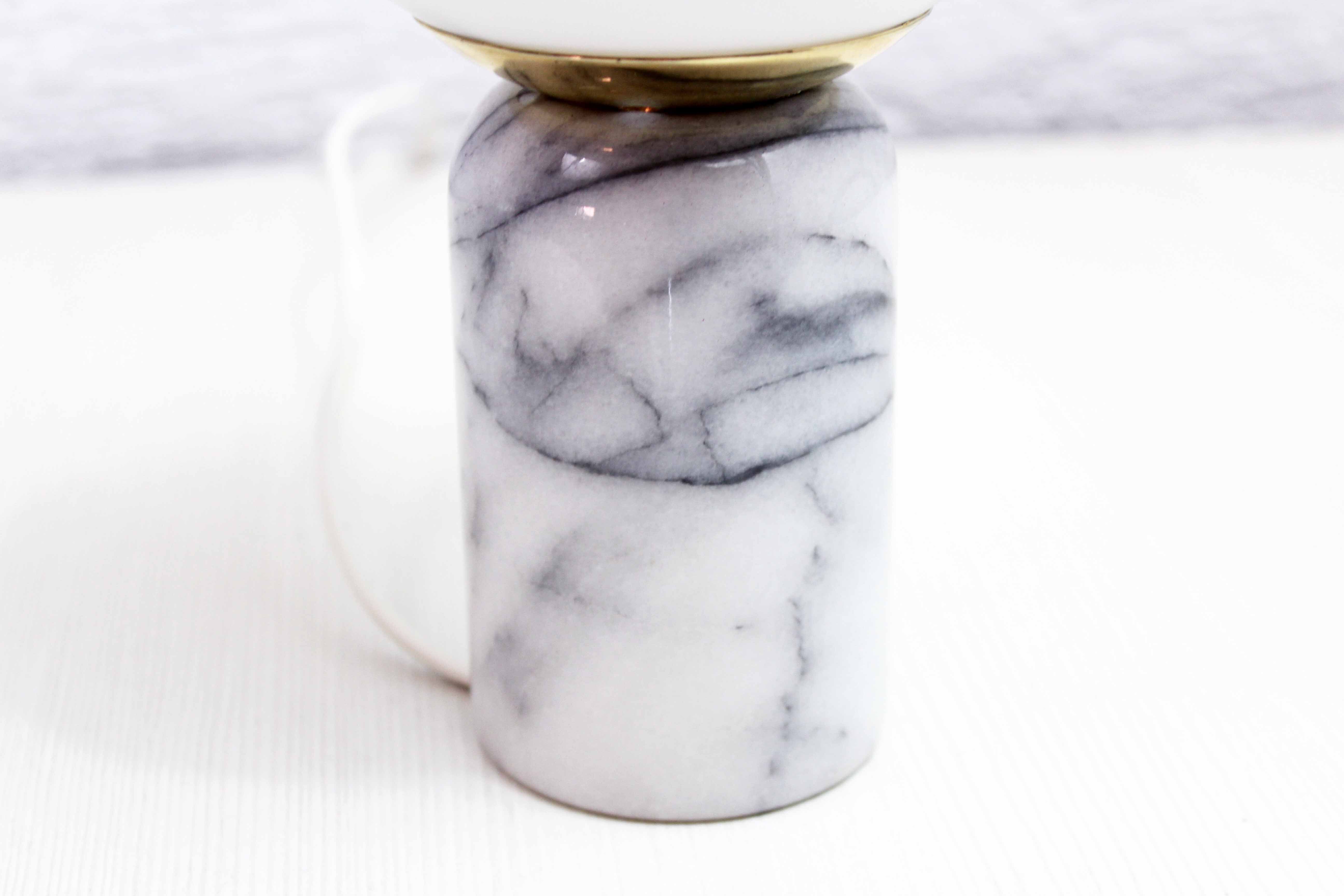 Table lamp in white marble and glass