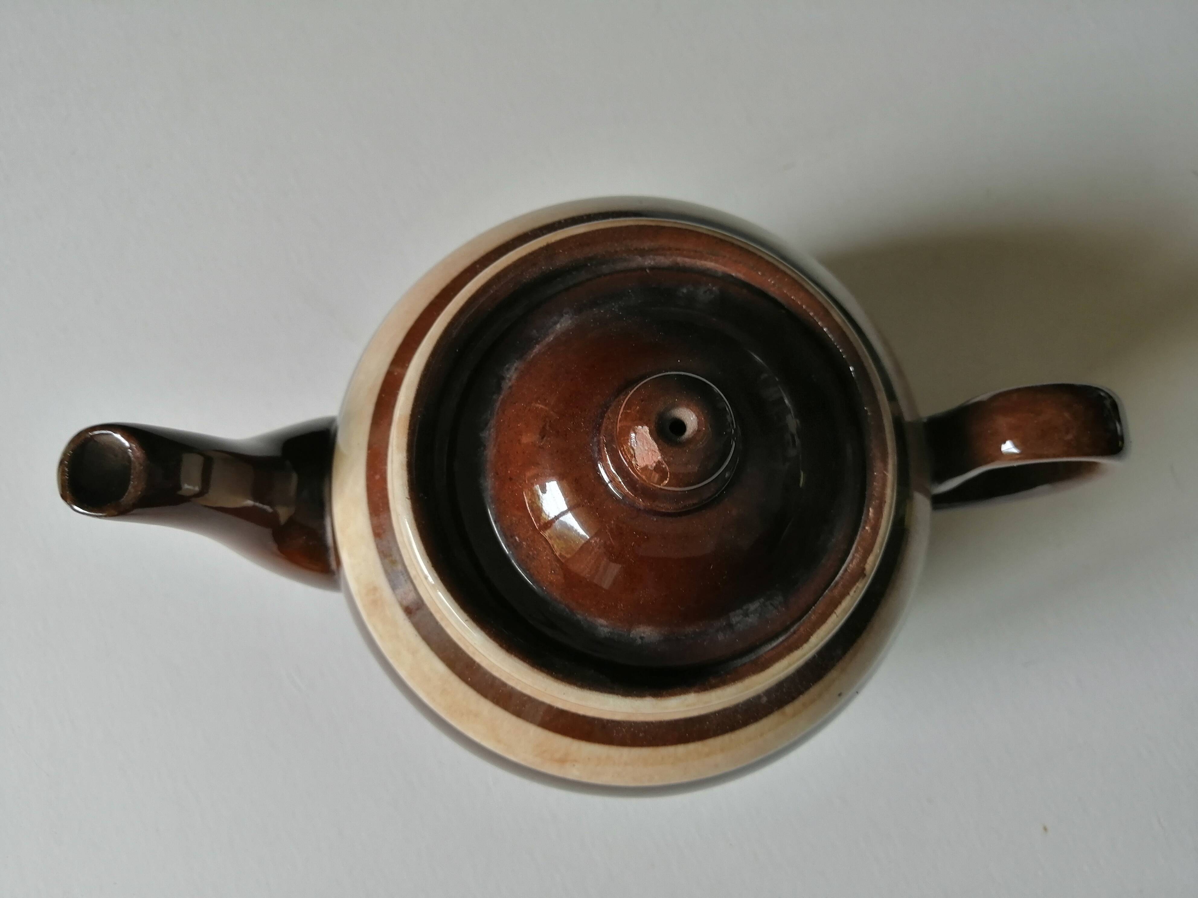 Vintage teapot ALB Alcock, Lefranc & Bloore "Betty Brown" made in England