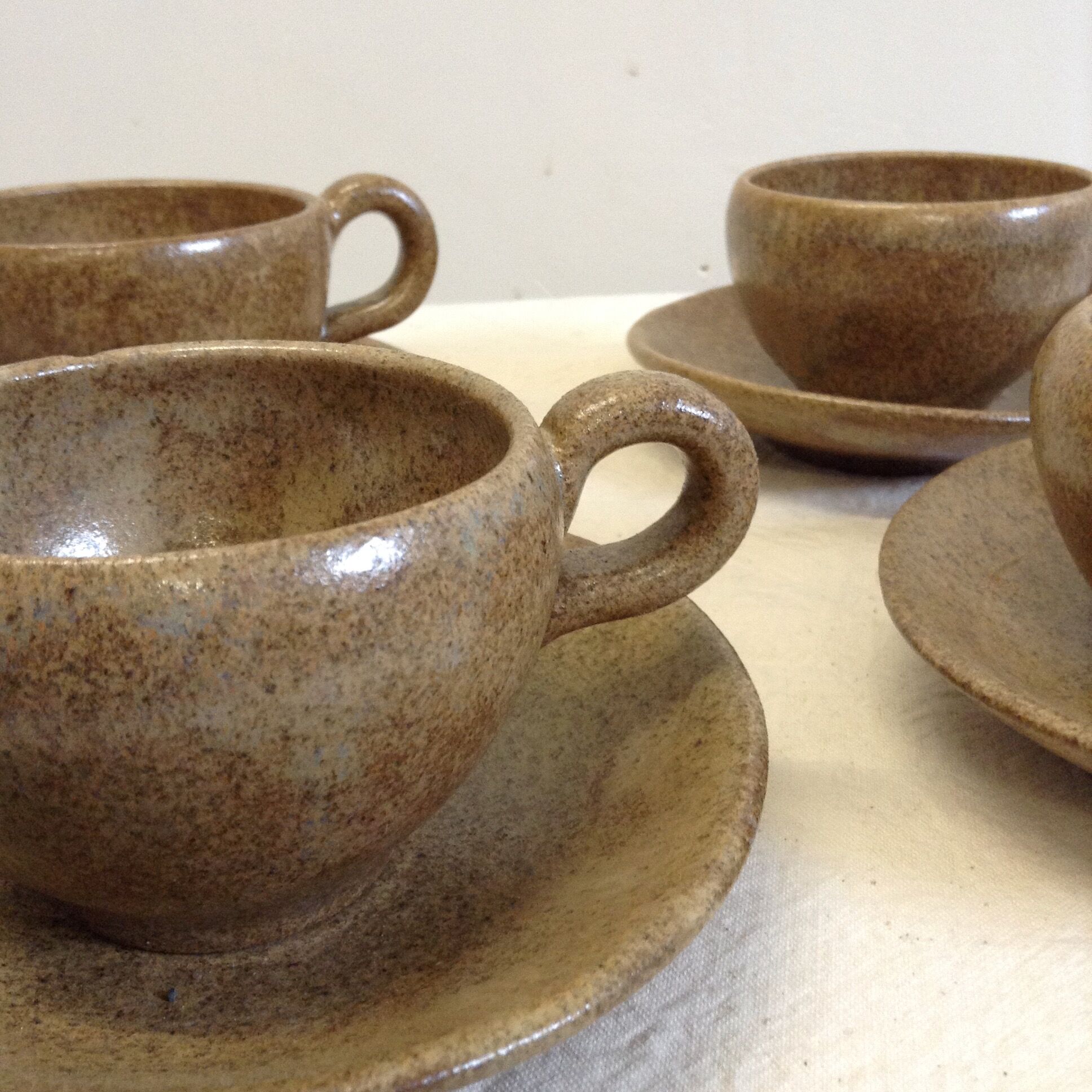 Tasses à café en grès