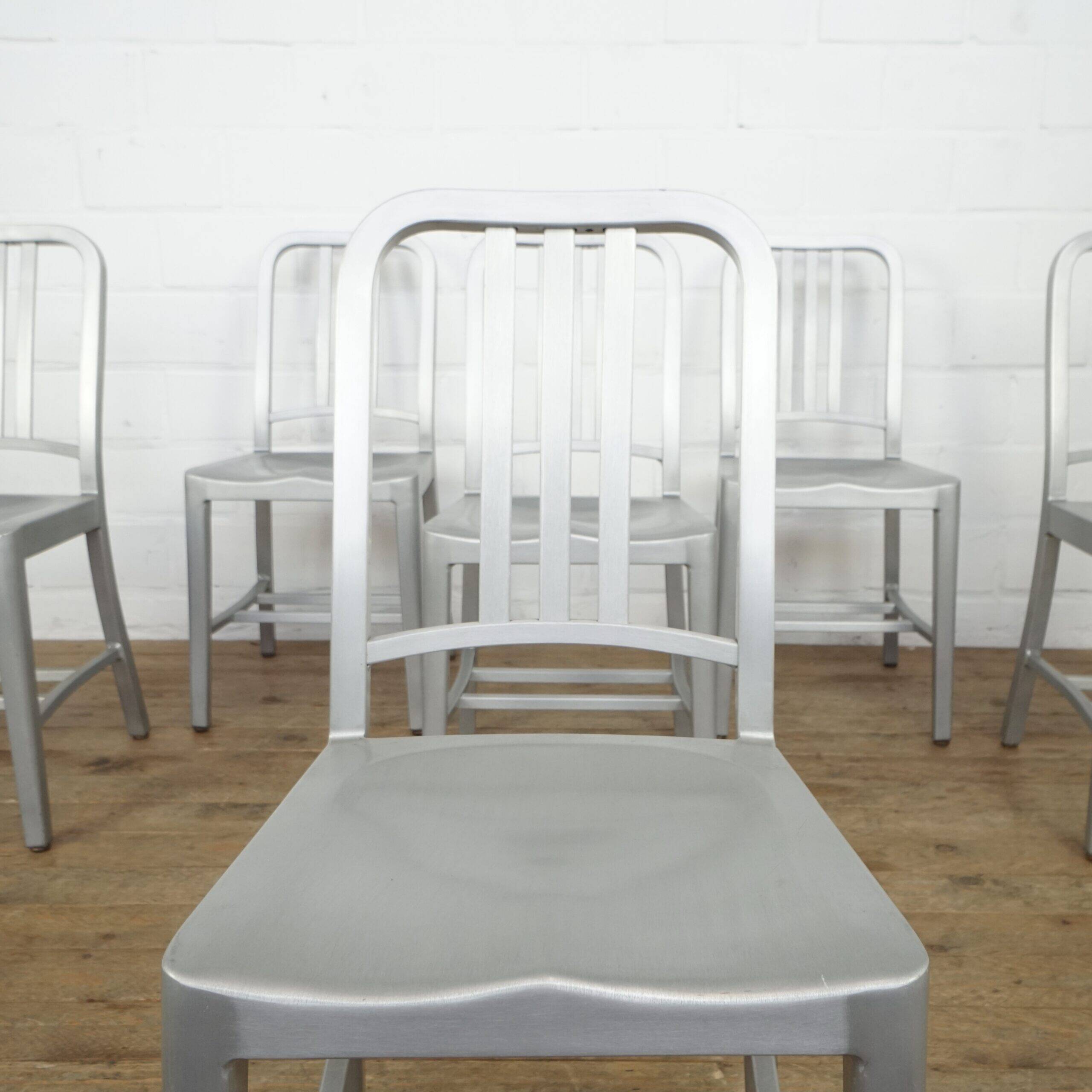 Ensemble de 6 chaises en aluminium bleu marine Emeco/Metwood