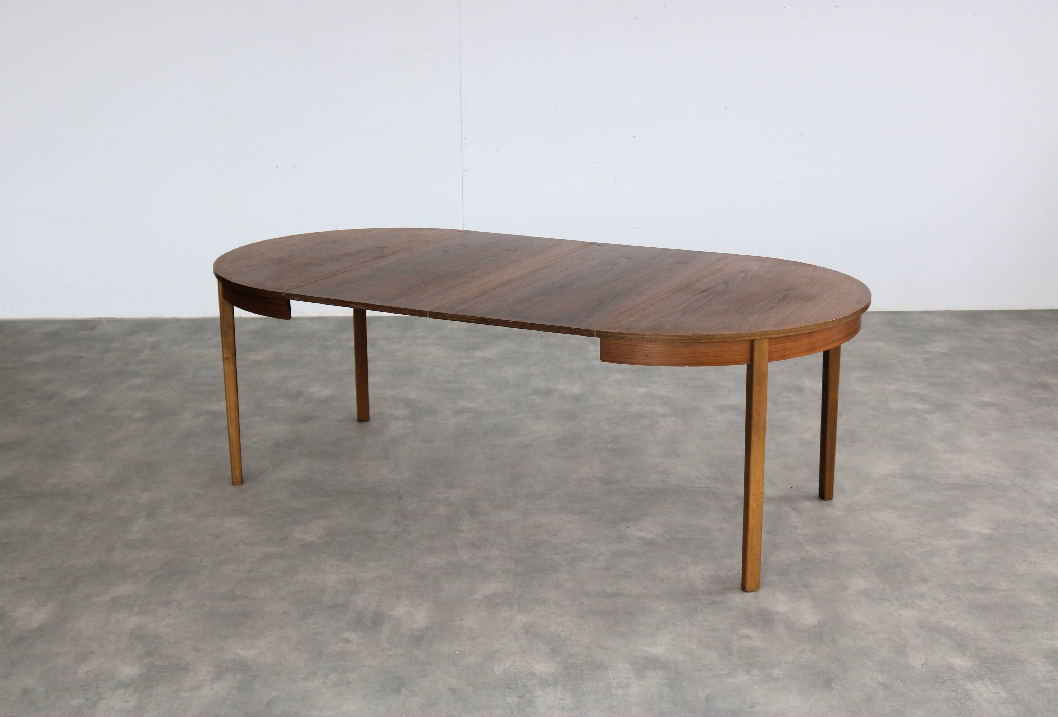 vintage dining table | table | extendable | Swedish
