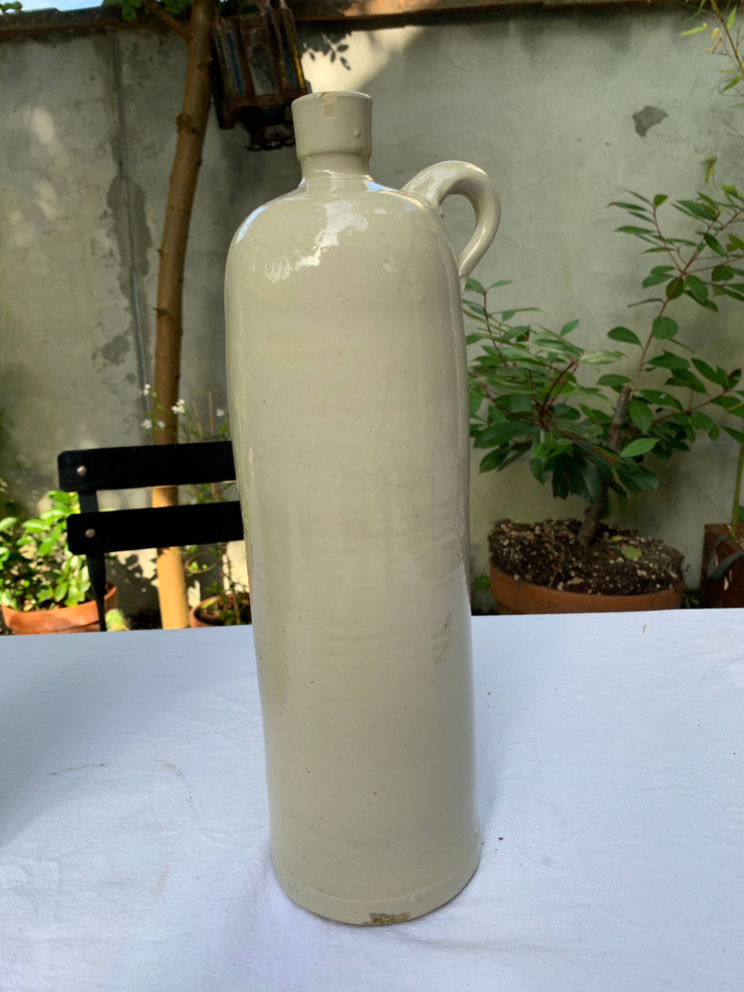 Bottle - hot water bottle in brilliant white sandstone XIX°
