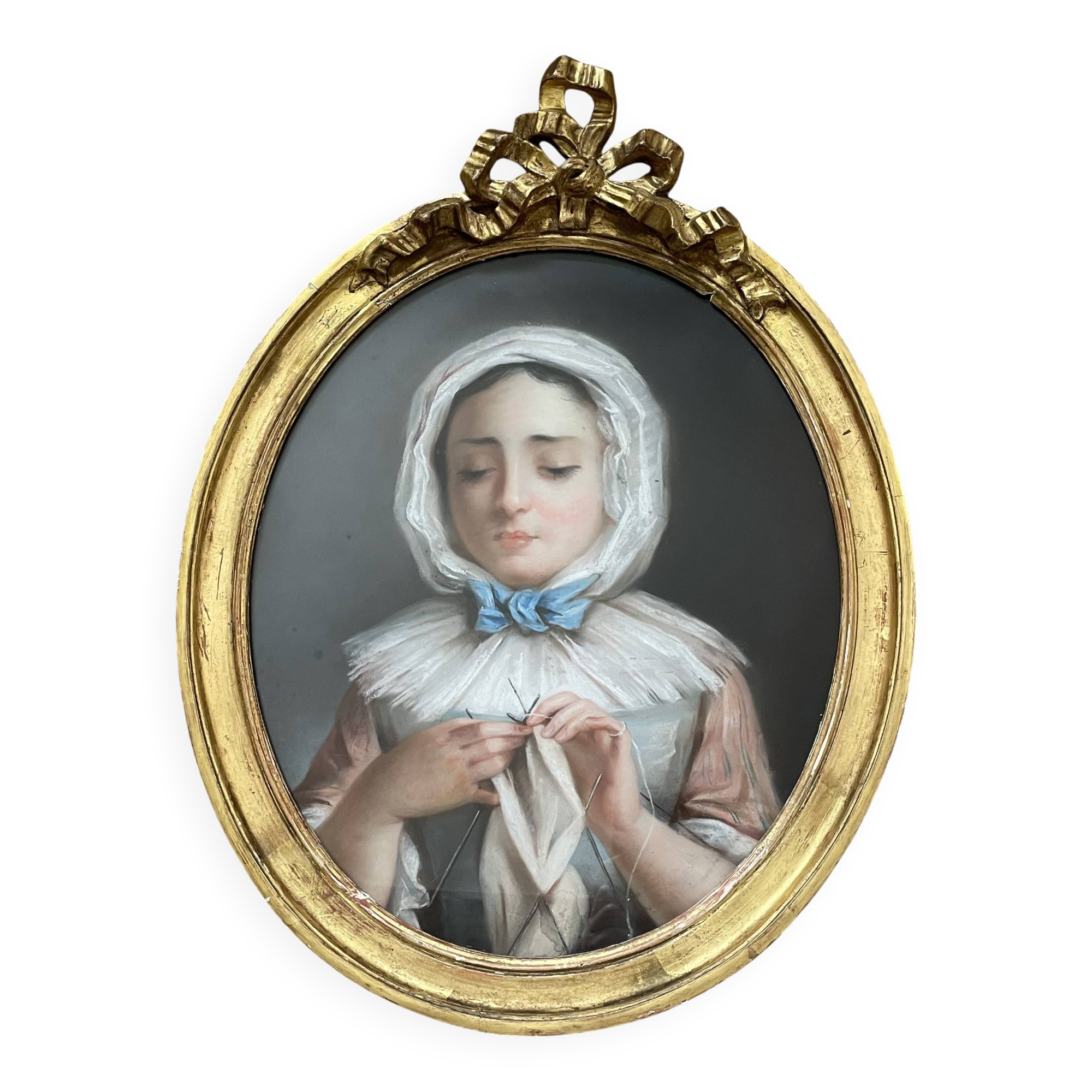 Portrait of a young girl in pastel from the 19th century.