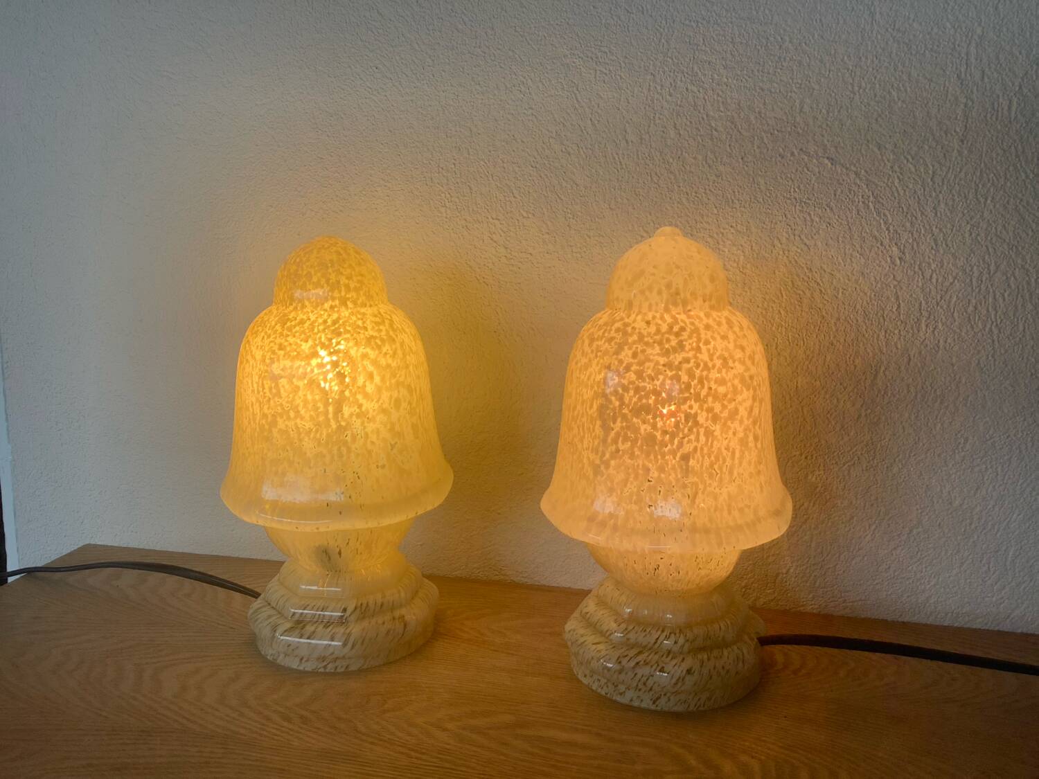 2 Art Deco Globe Lamps in Yellow Clichy Glass.