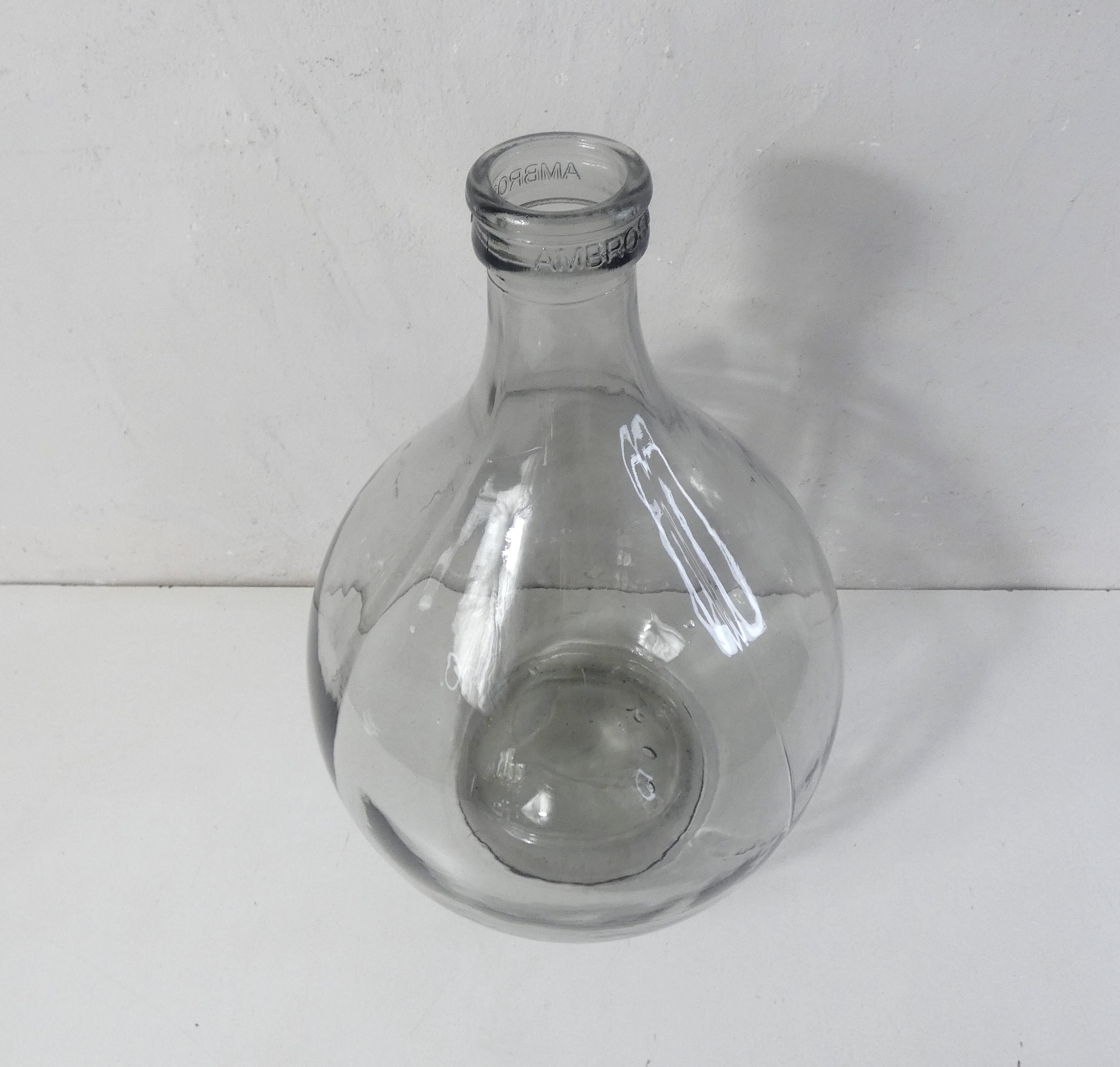 Gray demijohn