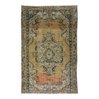 Tapis turc anatolien vintage