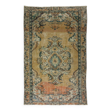 Tapis turc anatolien vintage