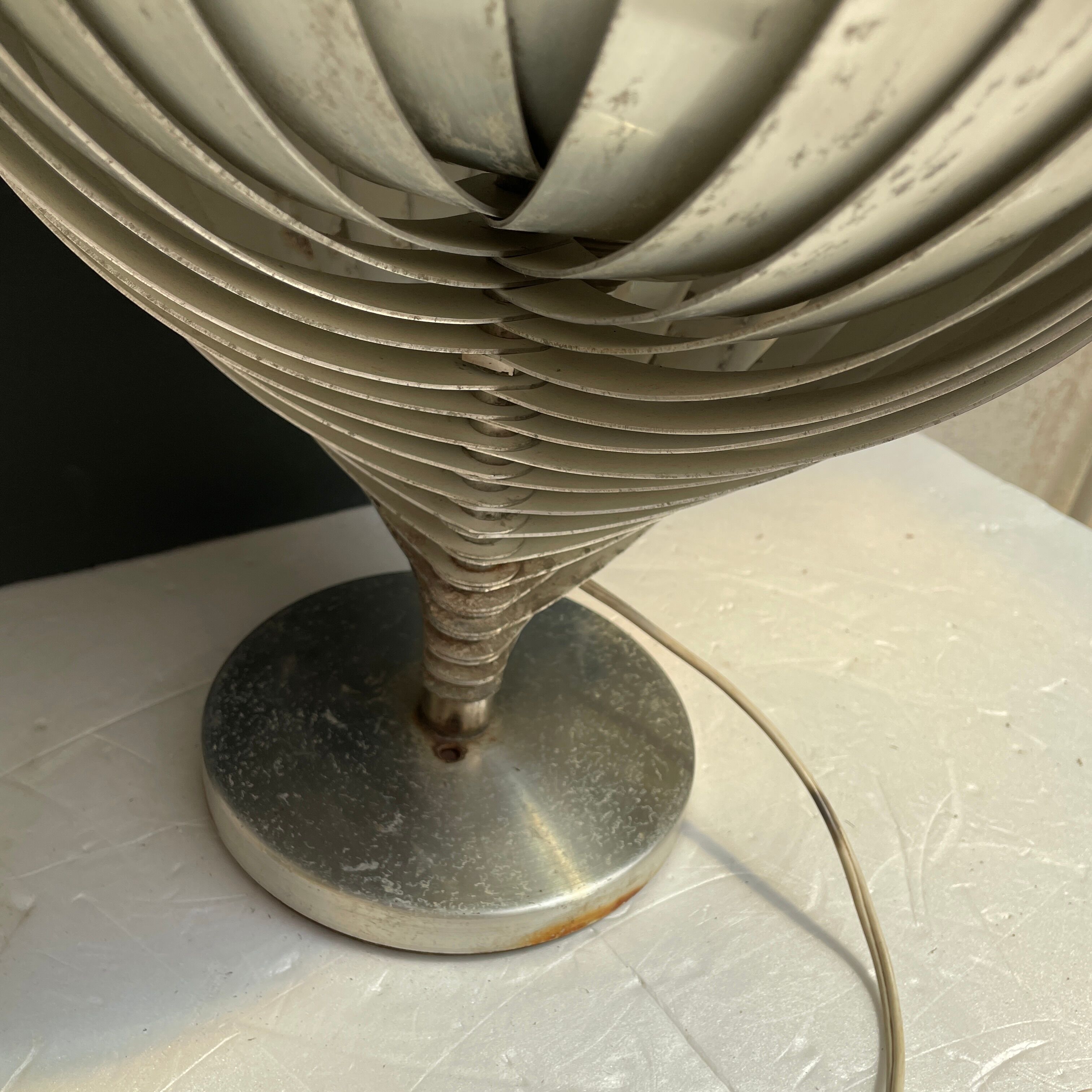 Spiral lamp Henri Mathieu 1970 design
