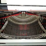 Erika portable typewriter with her briefette - notice and accessories