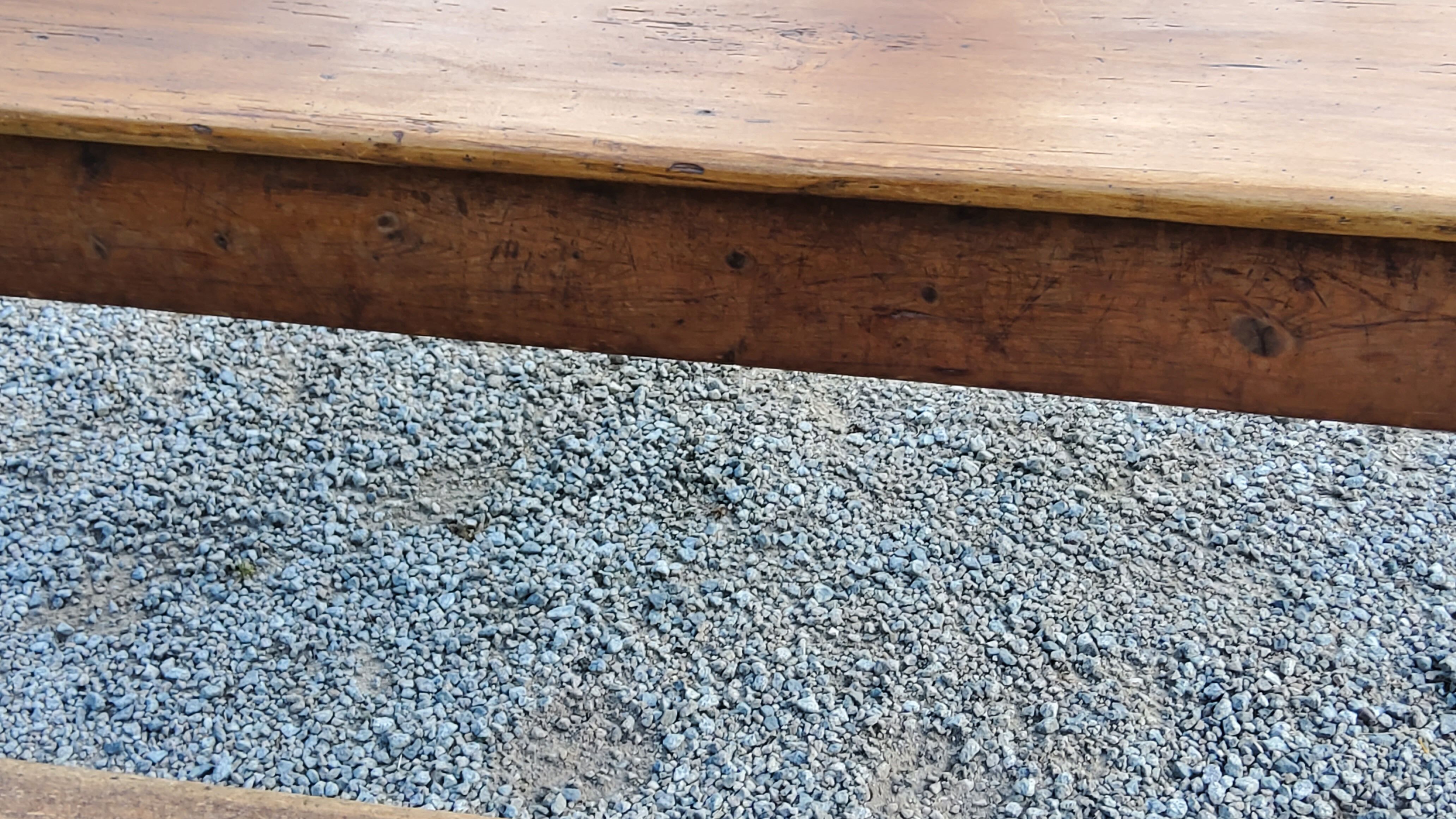 Farm table nineteenth century feet spindles 251cm and its 2 benches
