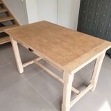 Farmhouse table
